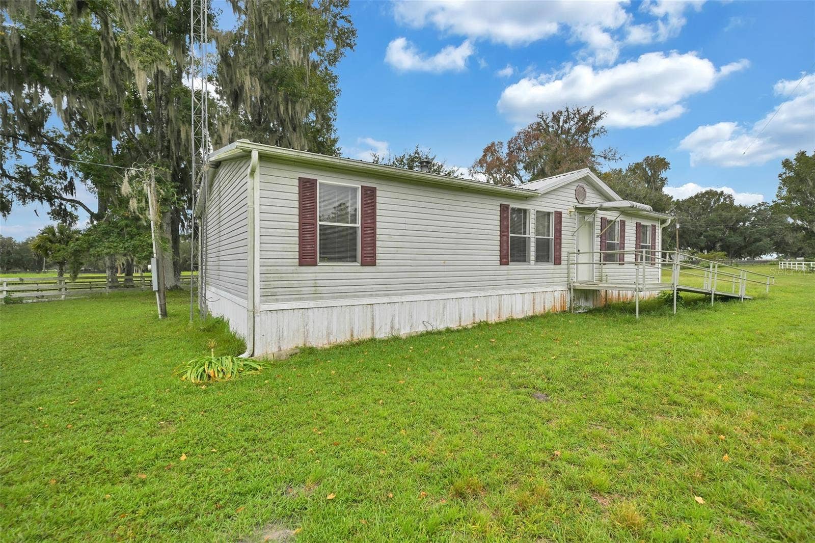 19566 NW 123RD COURT, Micanopy, FL 32667 19566 NW 123RD COURT, Micanopy, FL 32667