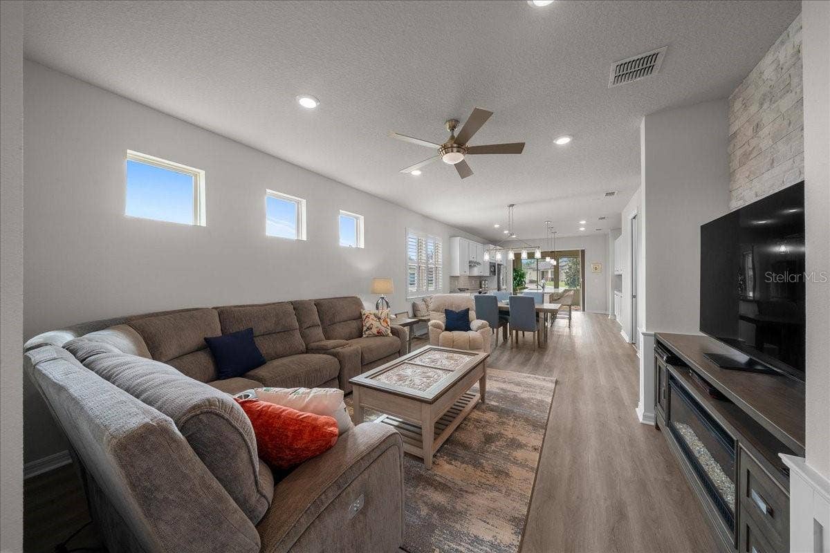 9640 SW 63RD LOOP, Ocala, FL 34481