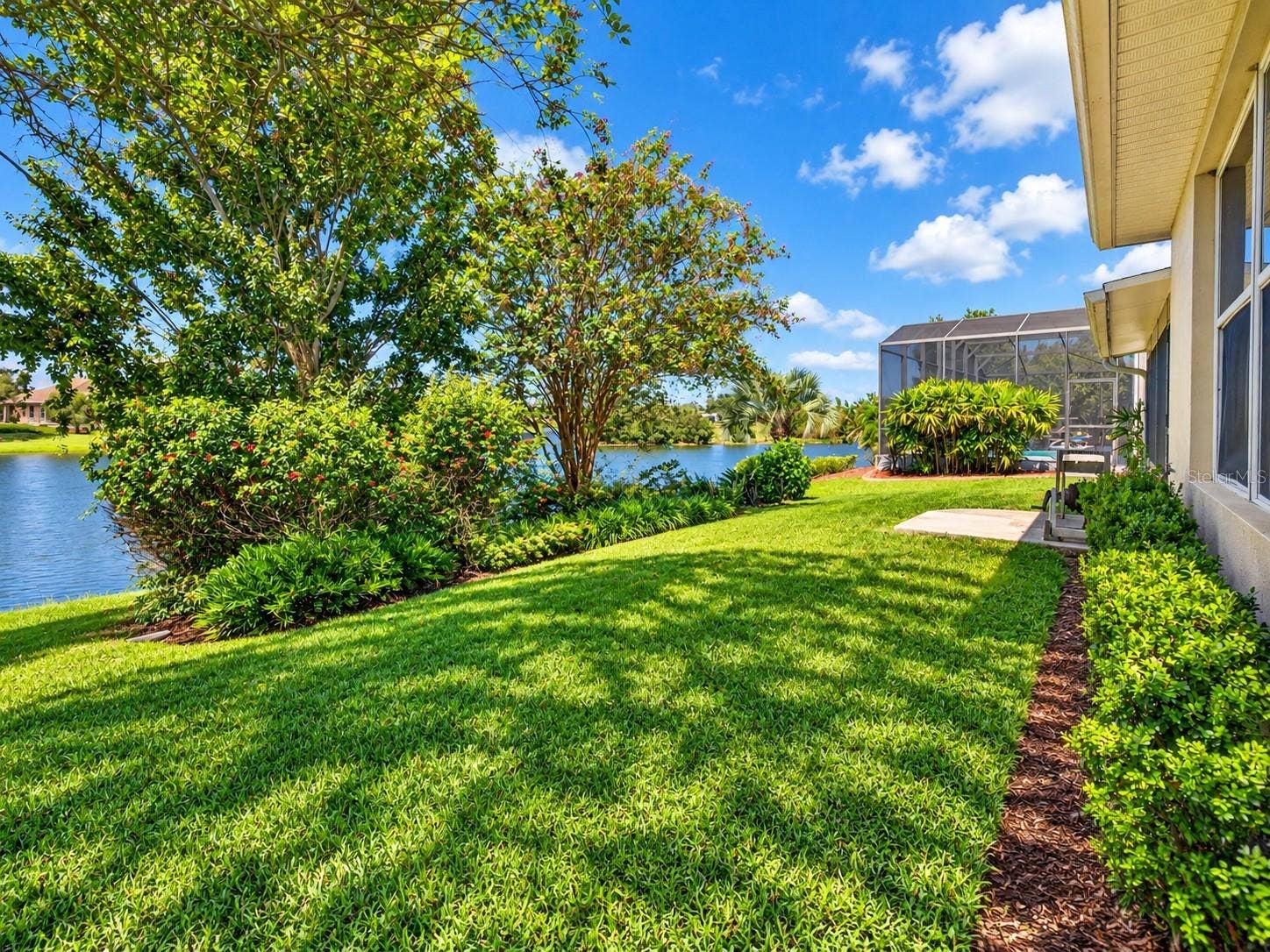 8301 BRIDGEPORT BAY CIRCLE, Mount Dora, FL 32757