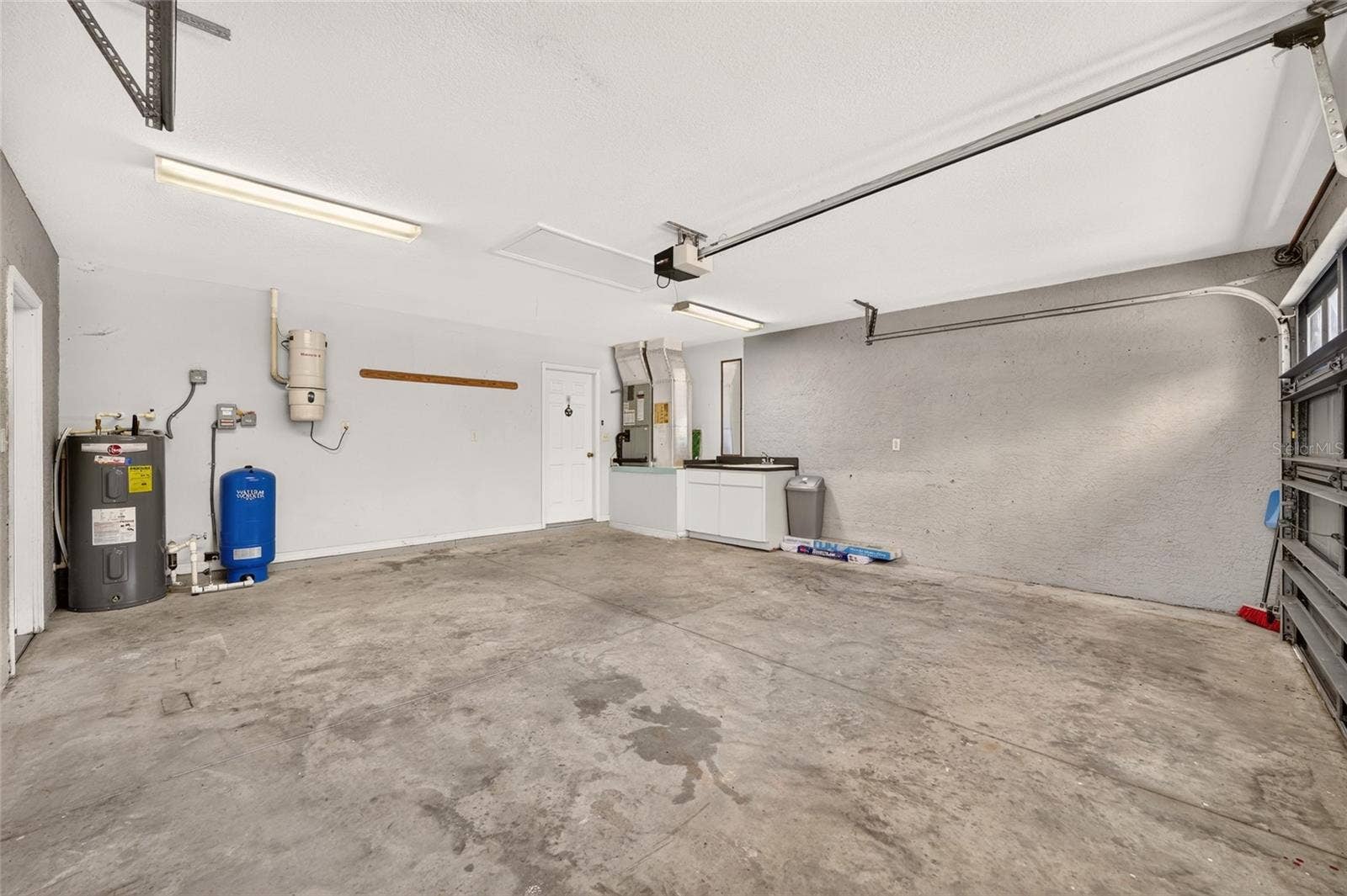 20191 SW MARINE BOULEVARD, Dunnellon, FL 34431 20191 SW MARINE BOULEVARD, Dunnellon, FL 34431
