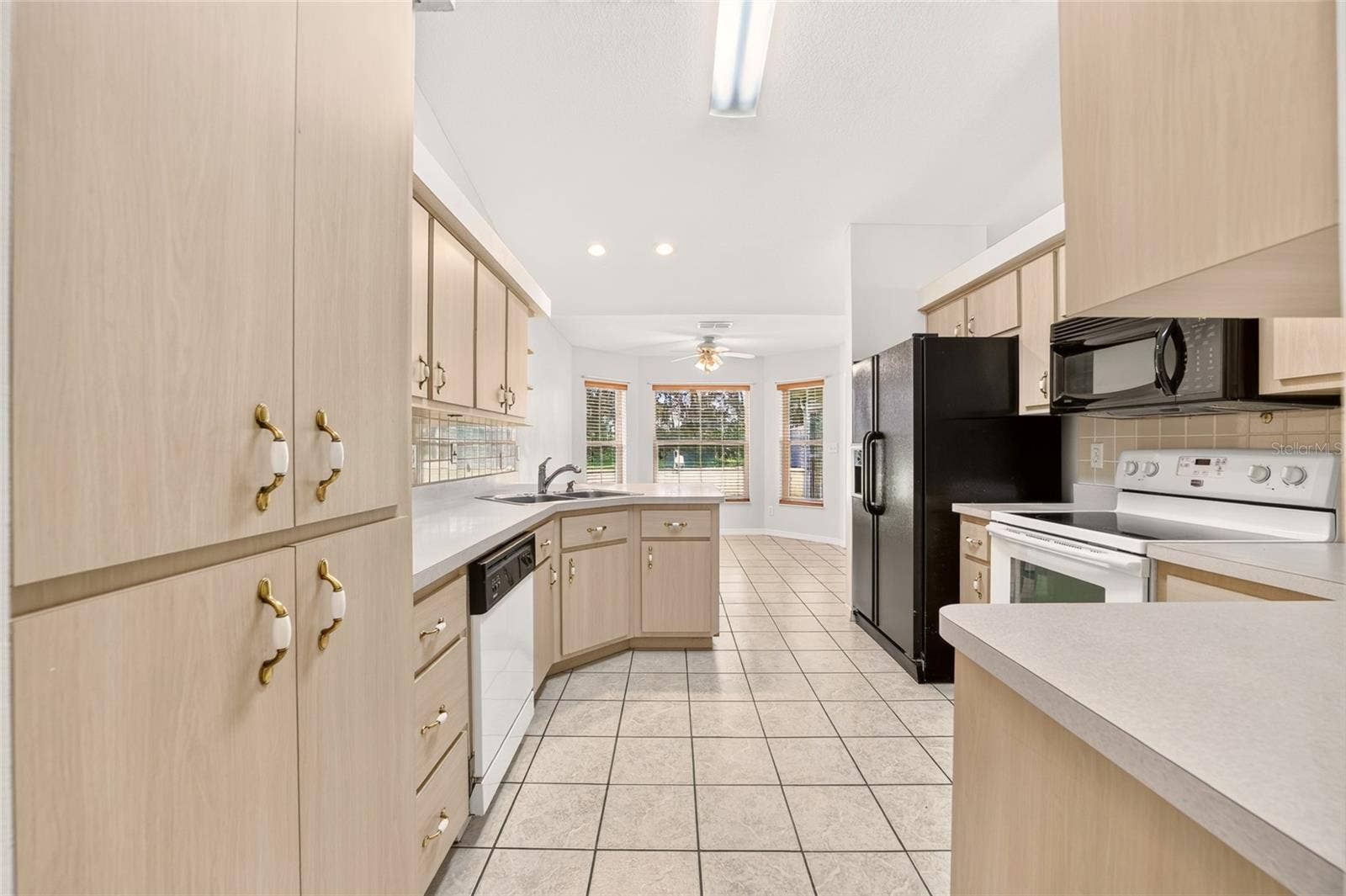 20191 SW MARINE BOULEVARD, Dunnellon, FL 34431 20191 SW MARINE BOULEVARD, Dunnellon, FL 34431