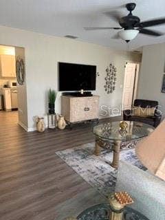 Alt view of the living room
