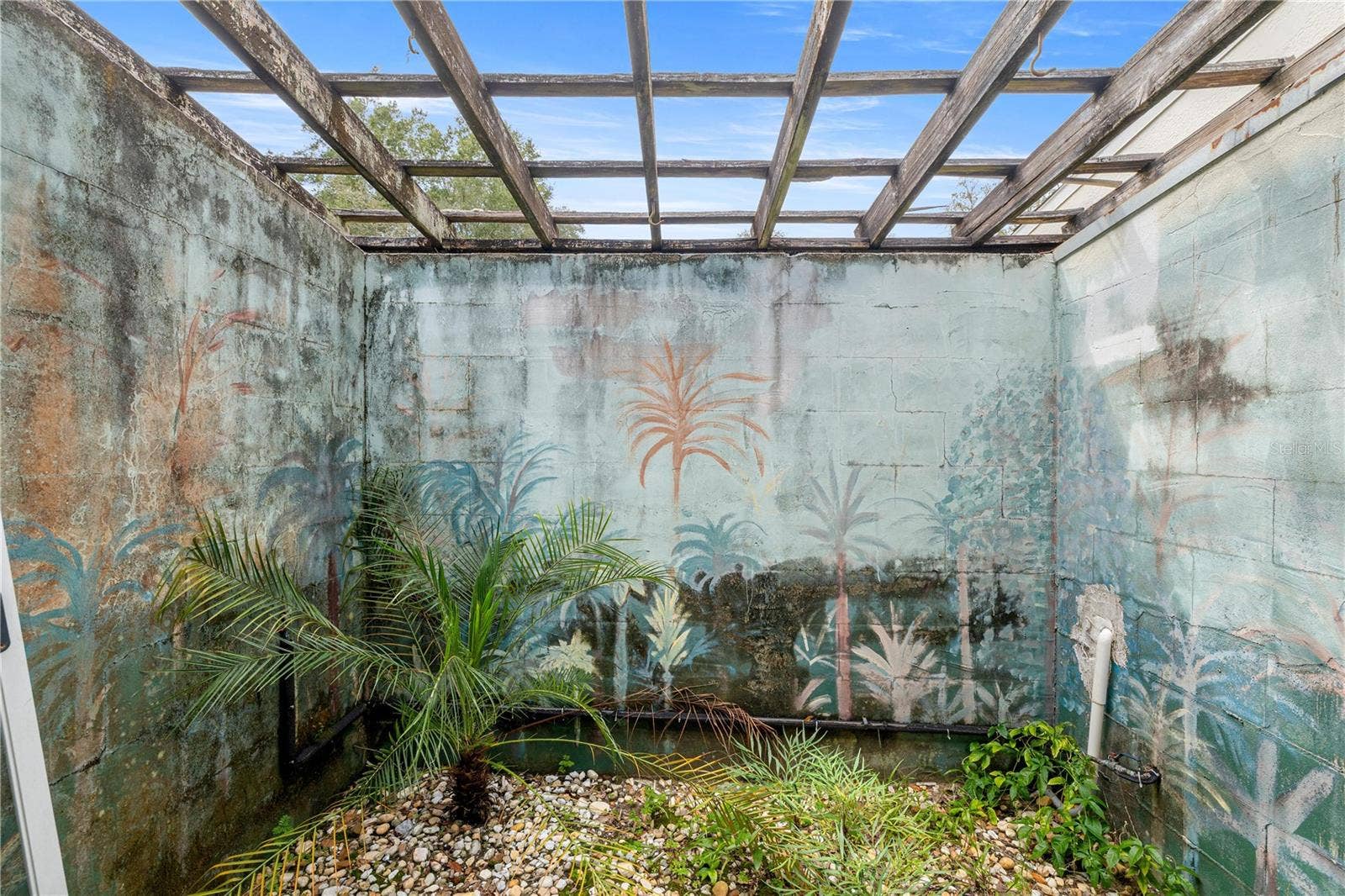 7910 SW 202ND COURT, Dunnellon, FL 34431 OPEN AIR GARDEN AREA CAN BE EASILY CHANGE TO HOT TUB SPACE