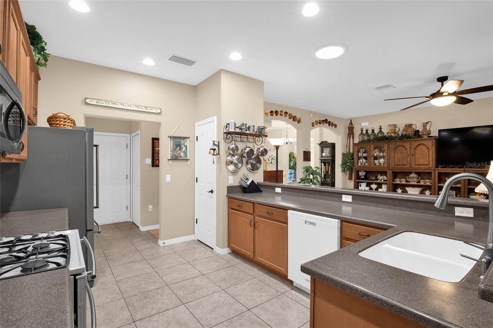 16411 SW 14TH AVENUE ROAD, Ocala, FL 34473 16411 SW 14TH AVENUE ROAD, Ocala, FL 34473