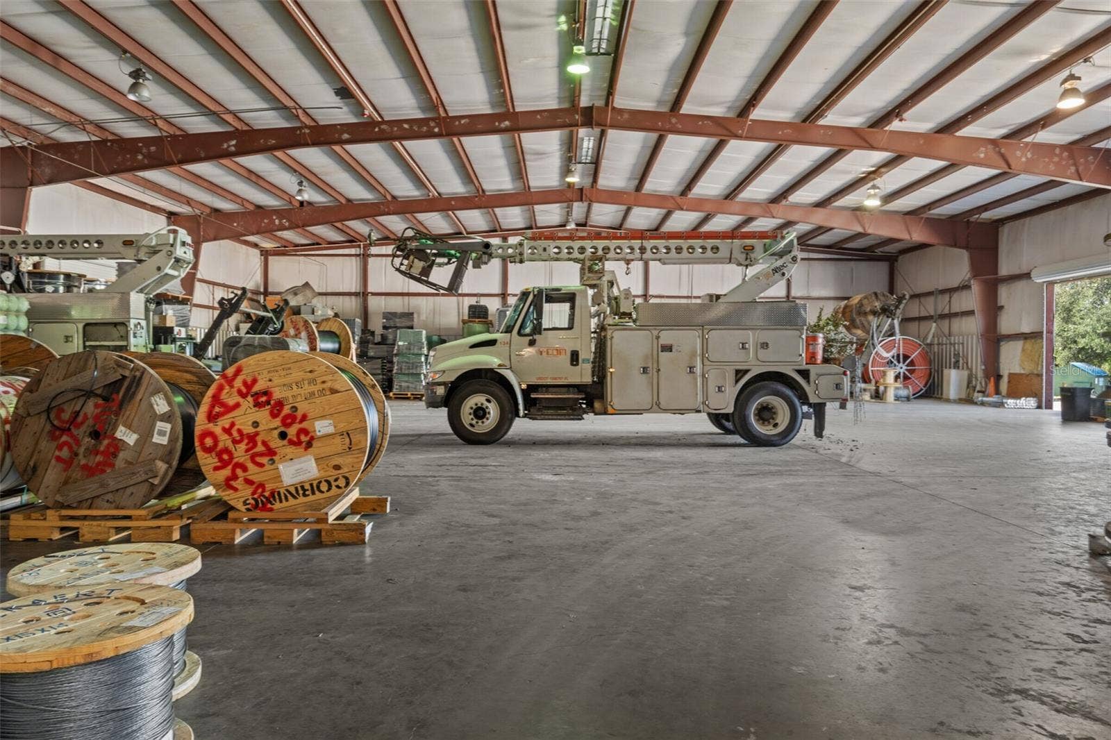 7362 W INDUSTRIAL LANE, Homosassa, FL 34448