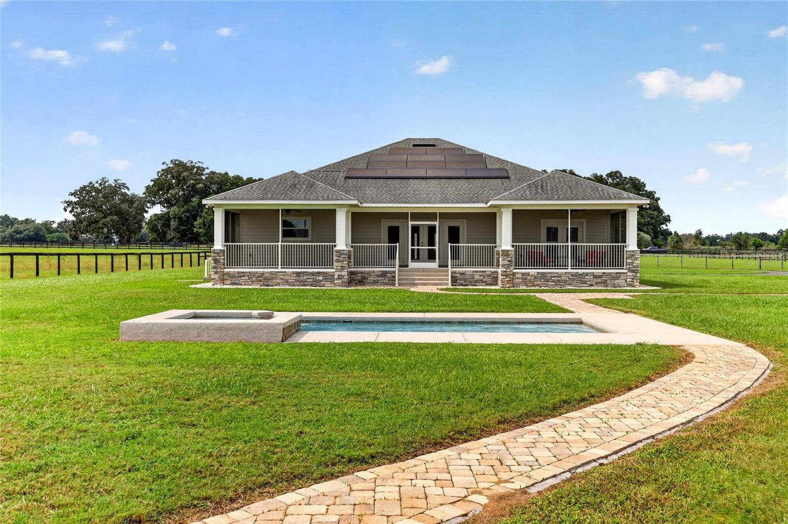 2556 NE 120TH STREET, Anthony, FL 32617 Heated Saltwater Pool with Spa.