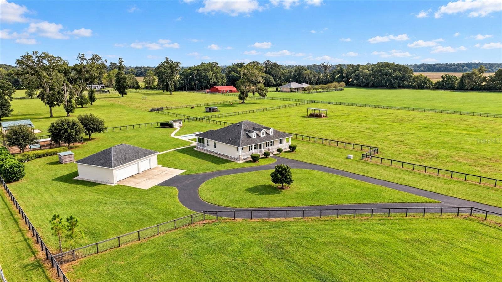 2556 NE 120TH STREET, Anthony, FL 32617 Surrounded by farms of similar scope.