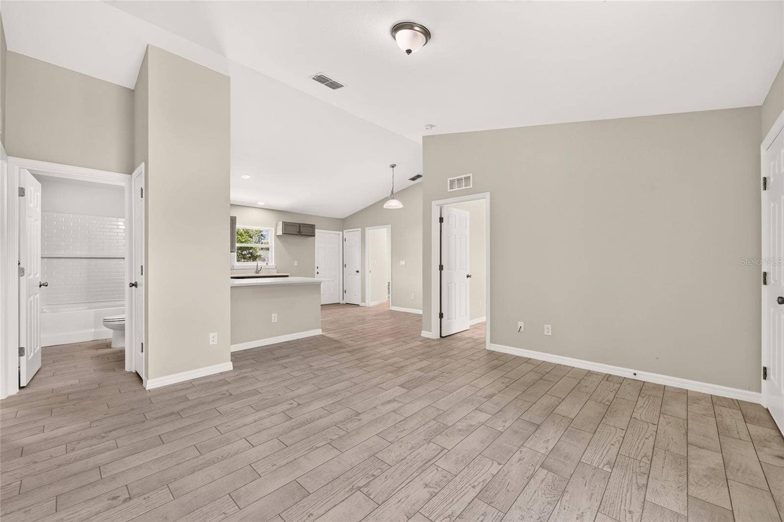 251 OAK CIRCLE, Ocala, FL 34472 251 OAK CIRCLE, Ocala, FL 34472