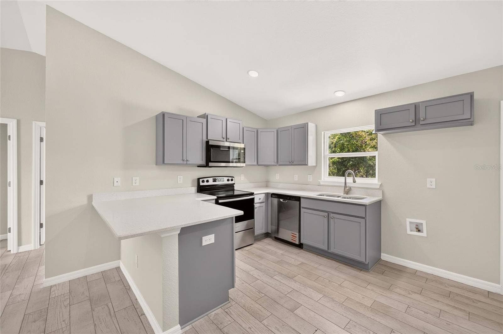 251 OAK CIRCLE, Ocala, FL 34472 251 OAK CIRCLE, Ocala, FL 34472