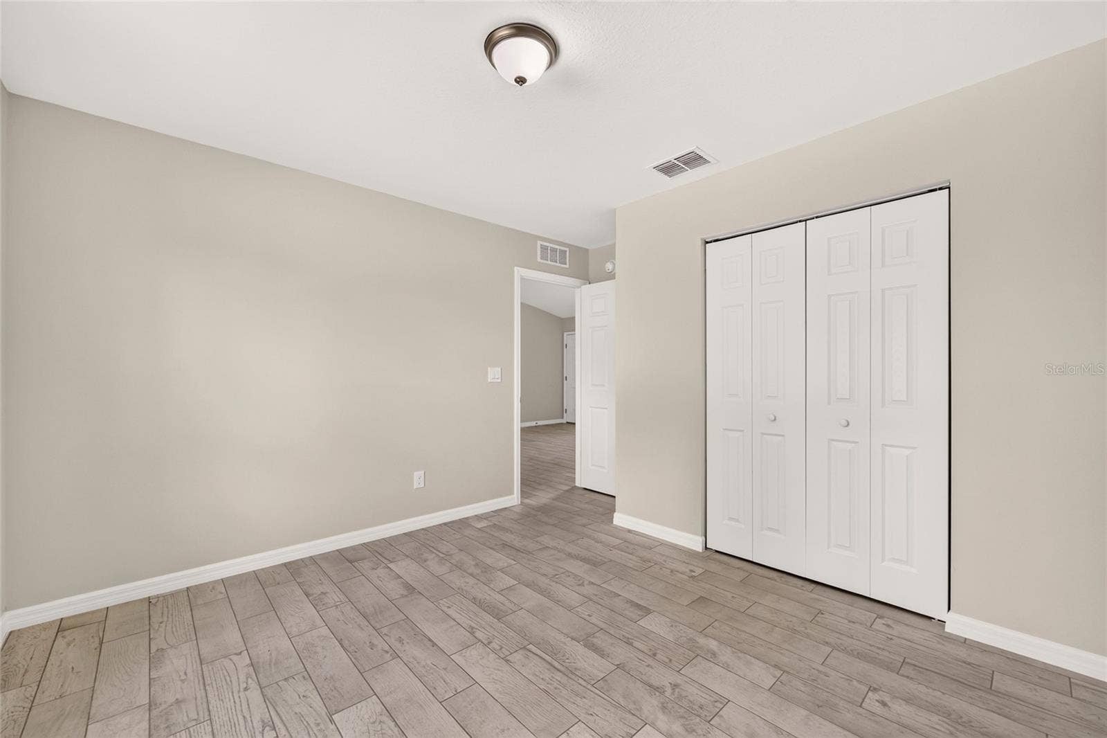 251 OAK CIRCLE, Ocala, FL 34472 251 OAK CIRCLE, Ocala, FL 34472