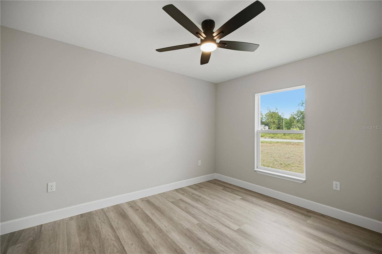 22010 SW BEACH BOULEVARD, Dunnellon, FL 34431