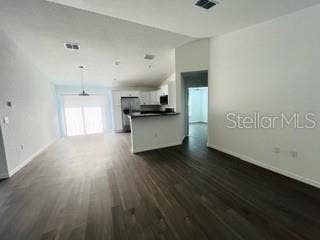 3 FISHER WAY PLACE, Ocklawaha, FL 32179