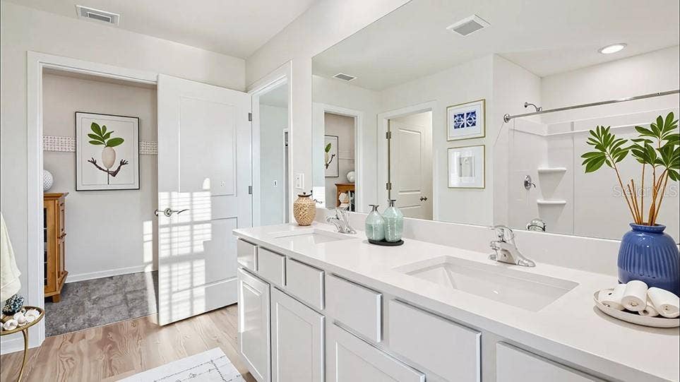 8708 BARRAGAN DRIVE, Wildwood, FL 34785