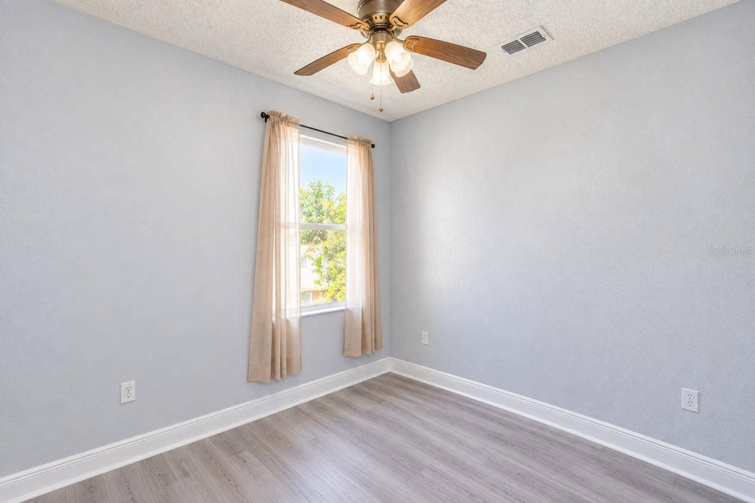 1523 BLUE HORIZON DRIVE, Clermont, FL 34714