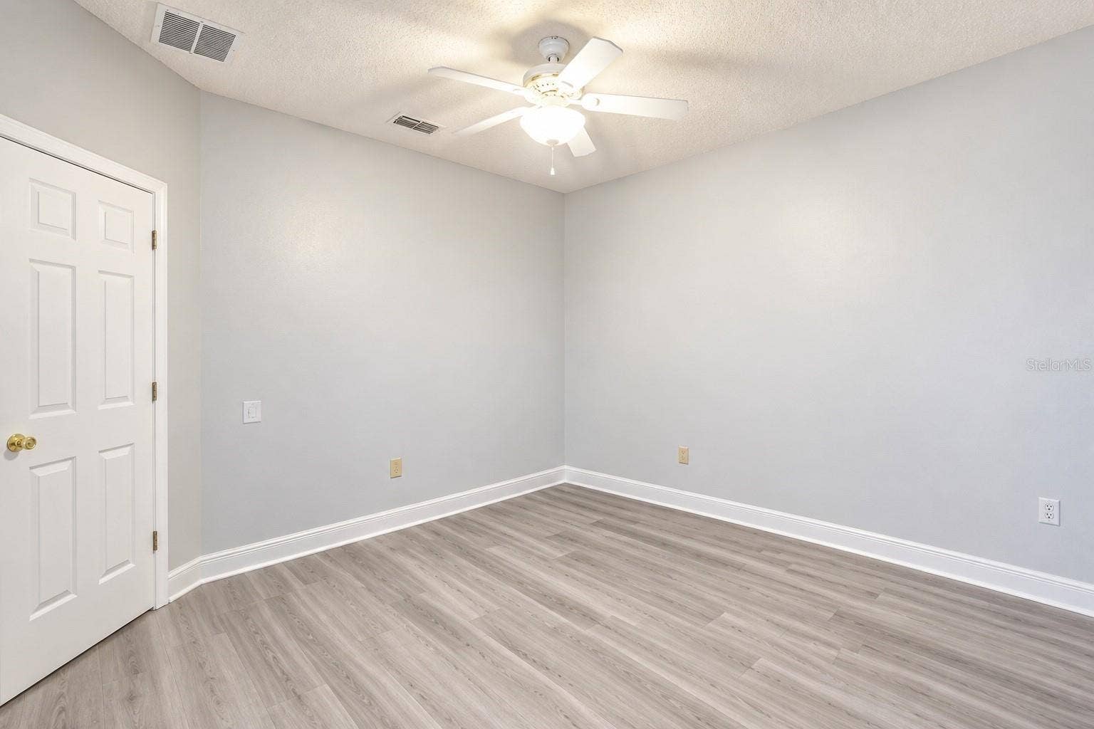 1523 BLUE HORIZON DRIVE, Clermont, FL 34714
