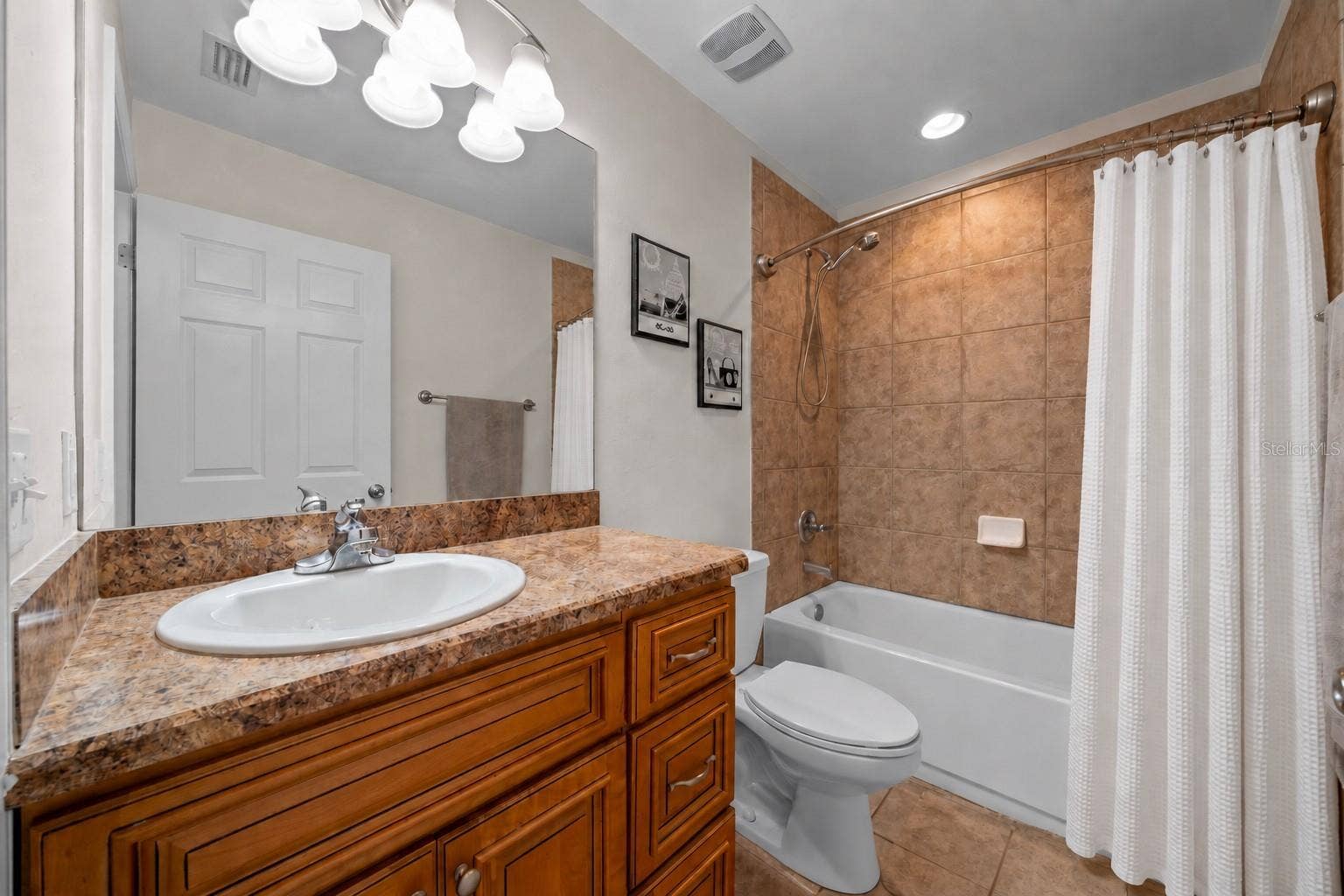 11753 NW 60TH TERRACE, Alachua, FL 32615 11753 NW 60TH TERRACE, Alachua, FL 32615