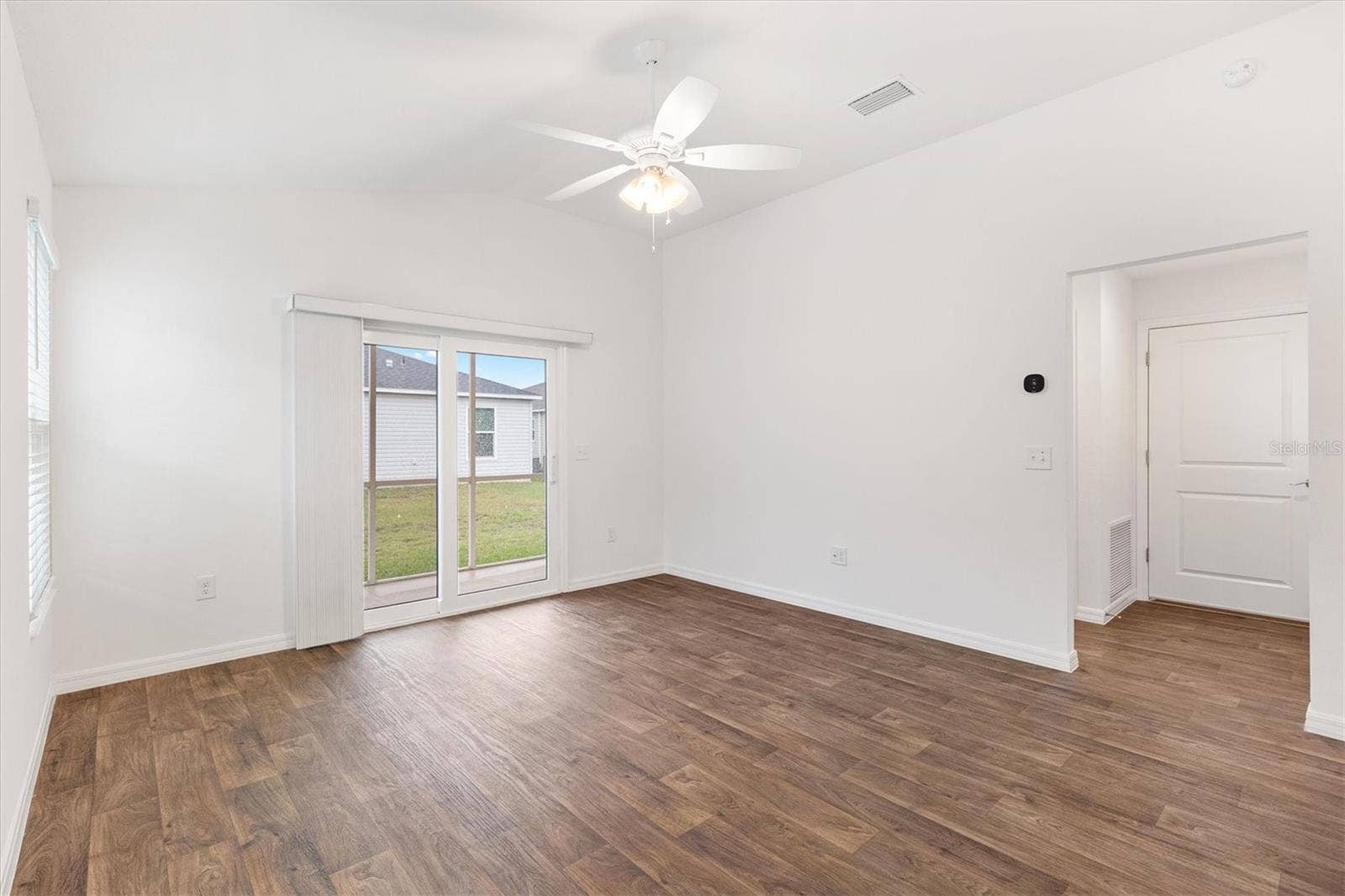 6225 DINGMAN WAY, The Villages, FL 32163 6225 DINGMAN WAY, The Villages, FL 32163