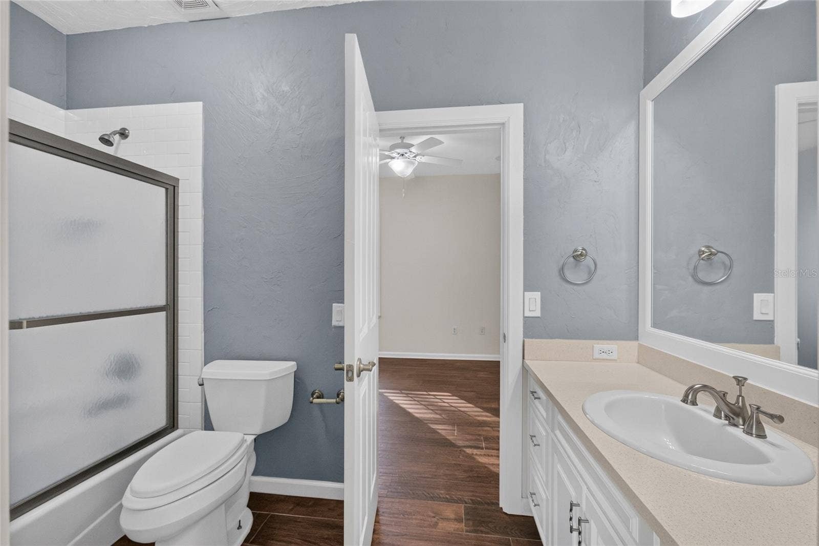 9255 SW 29TH AVENUE, Gainesville, FL 32608 9255 SW 29TH AVENUE, Gainesville, FL 32608