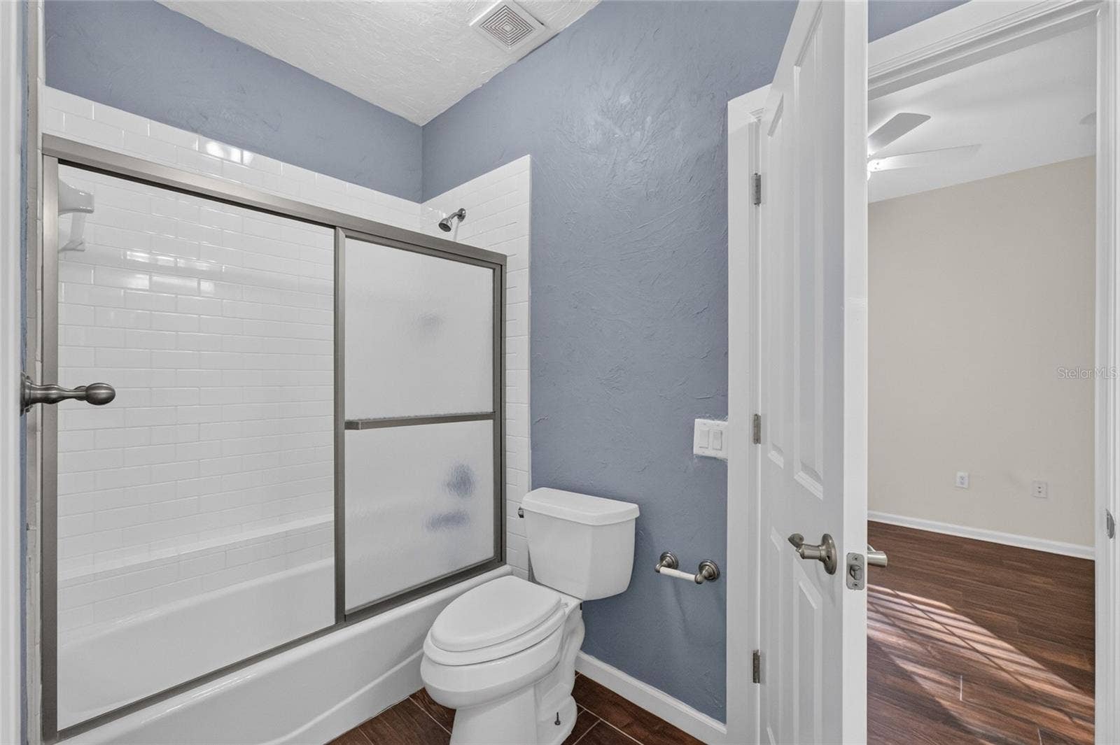 9255 SW 29TH AVENUE, Gainesville, FL 32608 9255 SW 29TH AVENUE, Gainesville, FL 32608