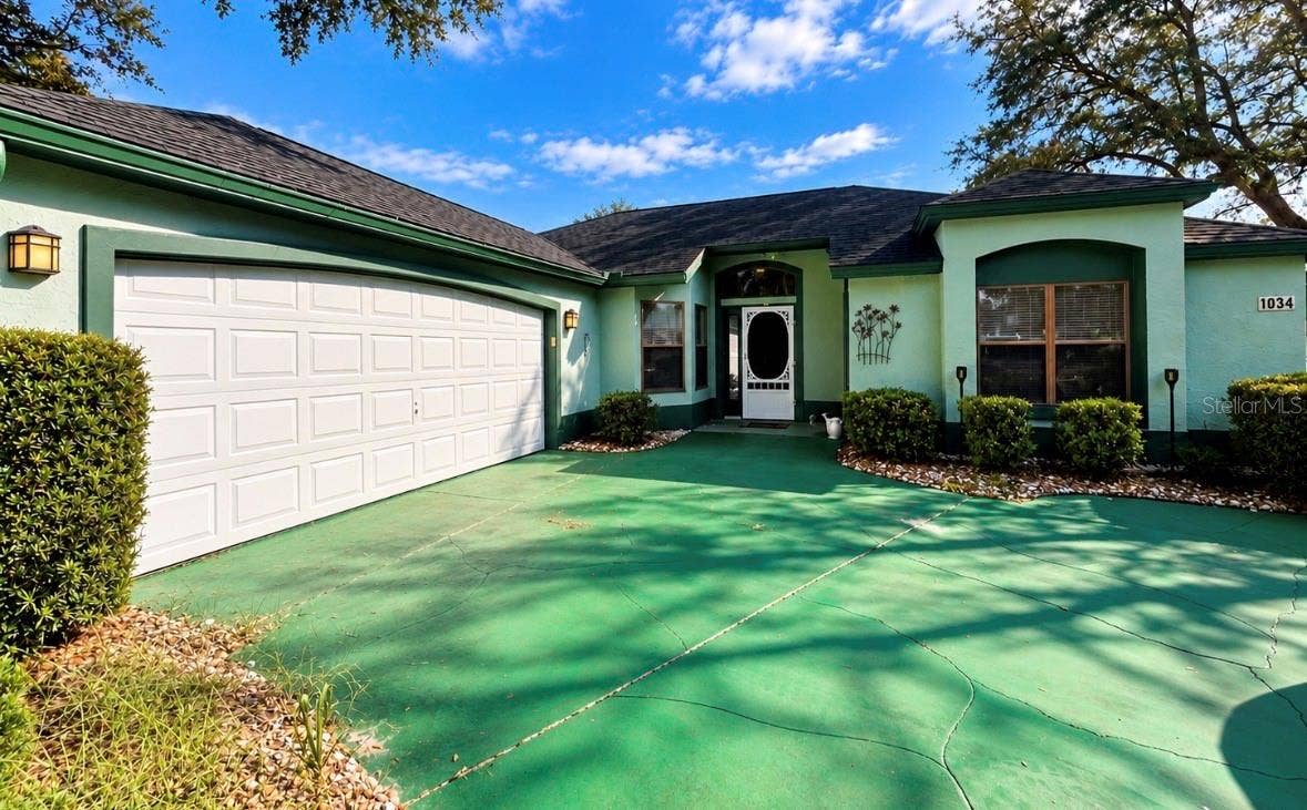 1034 VENTURA DRIVE, Lady Lake, FL 32159