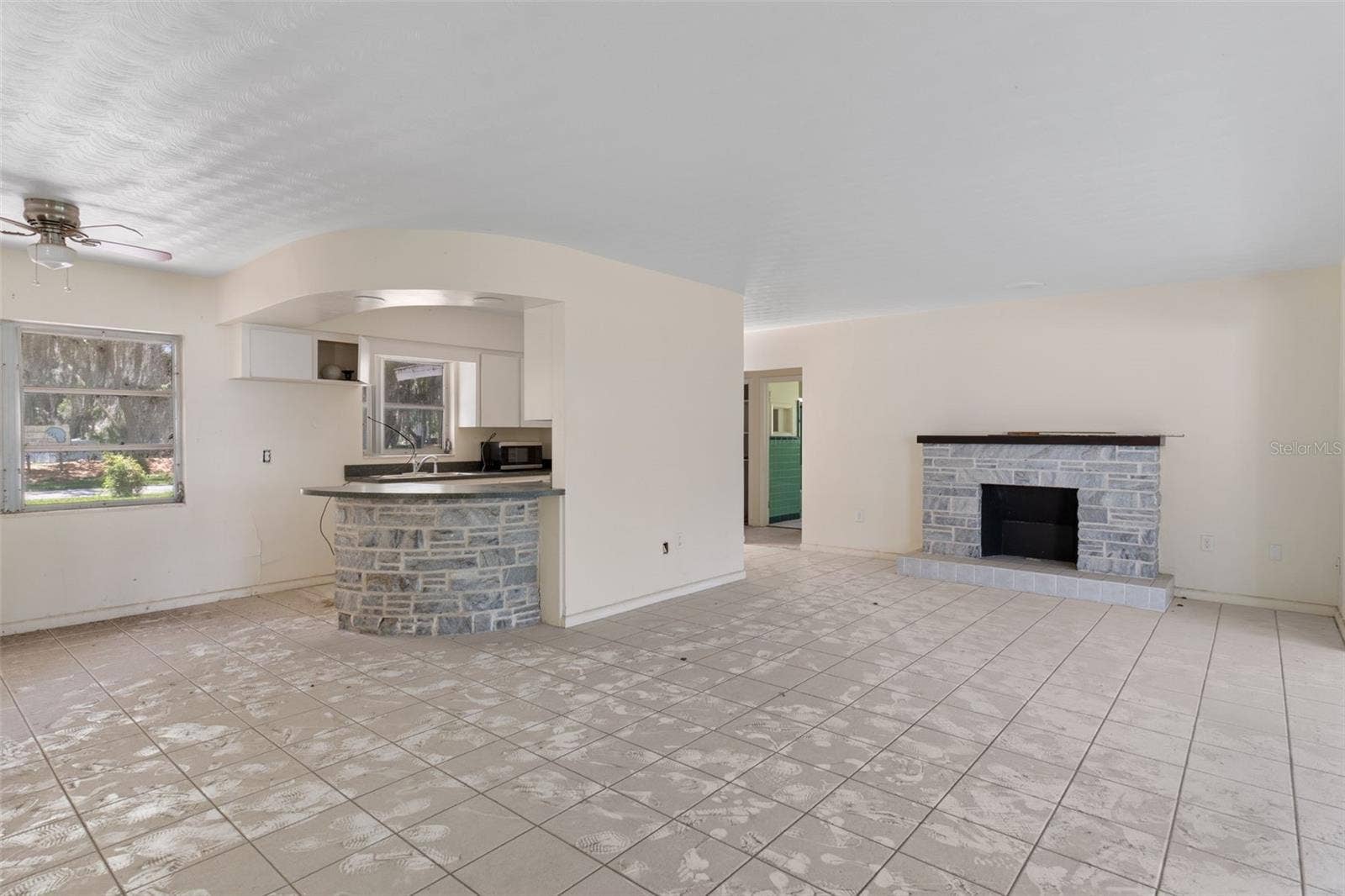 149 & 151 SE PARADISE POINT ROAD, Crystal River, FL 34429 149 & 151 SE PARADISE POINT ROAD, Crystal River, FL 34429