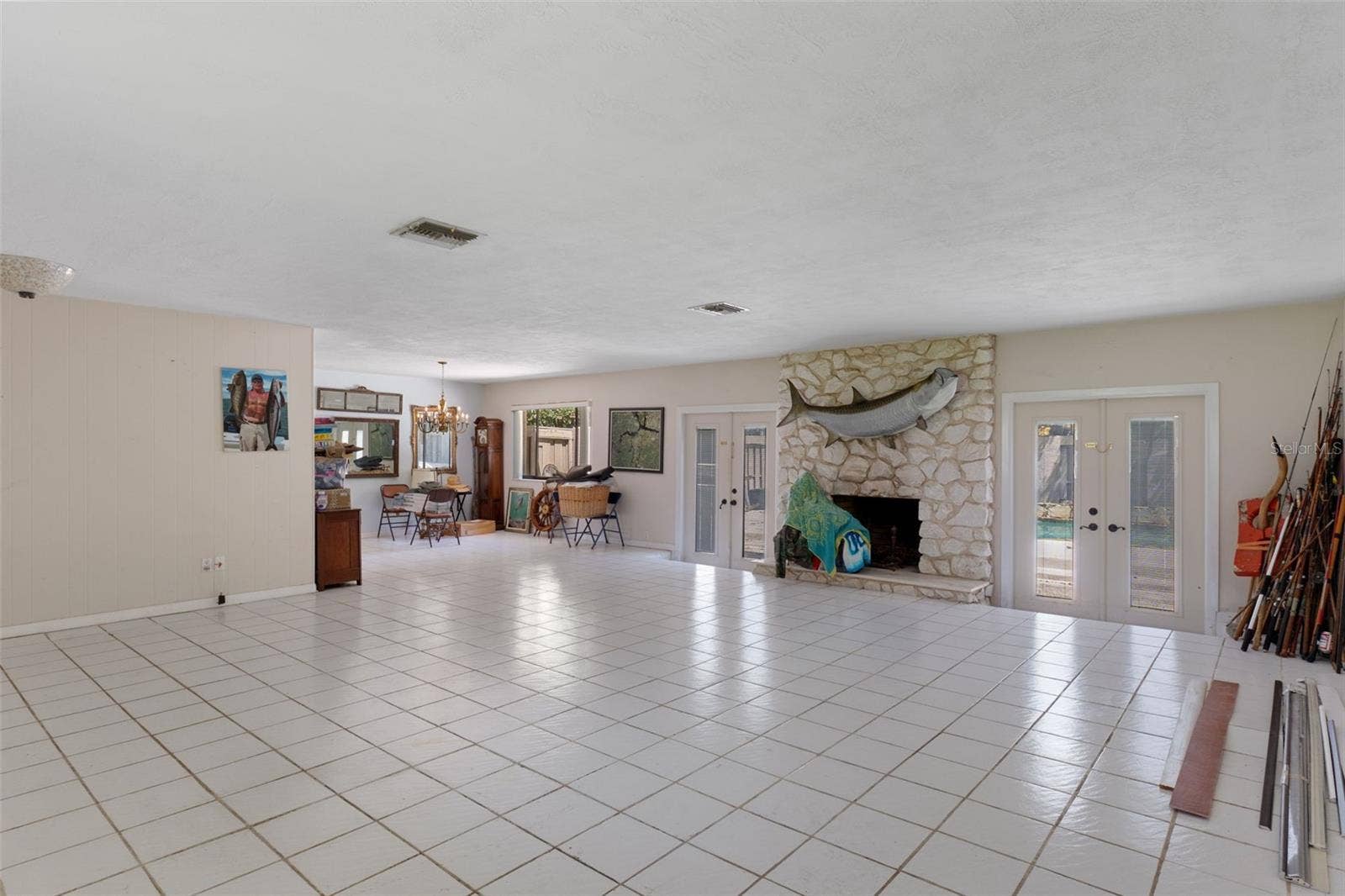 149 & 151 SE PARADISE POINT ROAD, Crystal River, FL 34429 149 & 151 SE PARADISE POINT ROAD, Crystal River, FL 34429