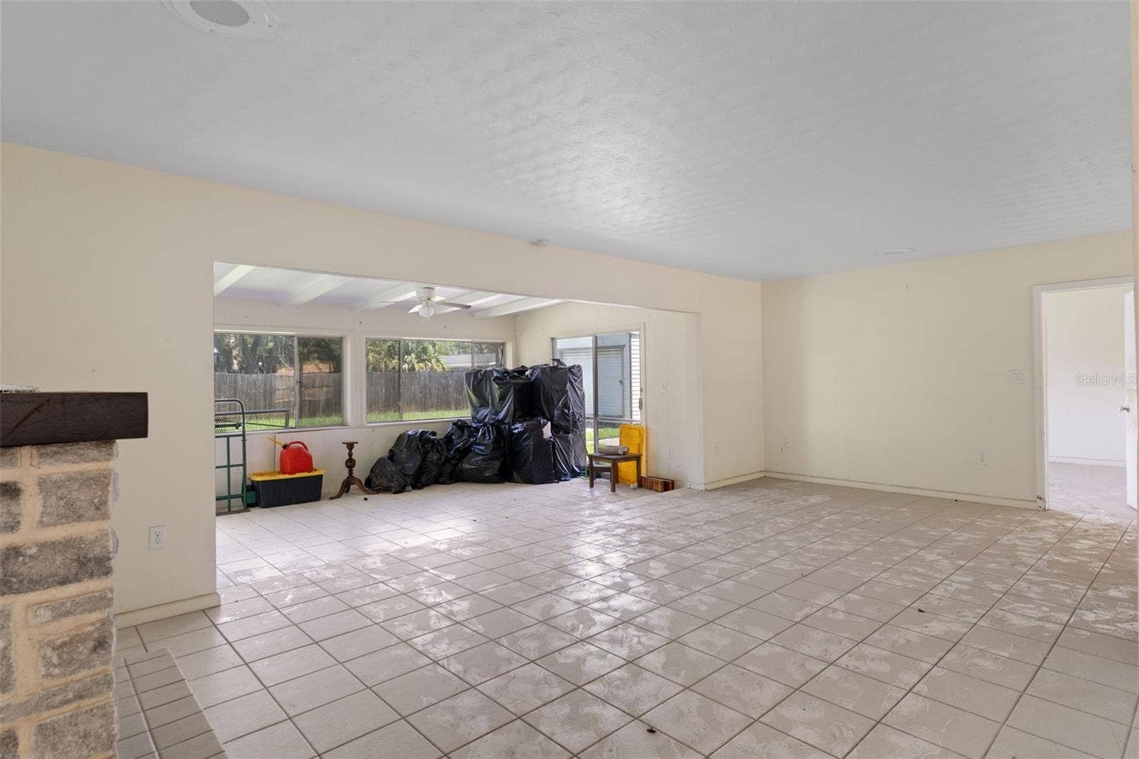 149 & 151 SE PARADISE POINT ROAD, Crystal River, FL 34429 149 & 151 SE PARADISE POINT ROAD, Crystal River, FL 34429