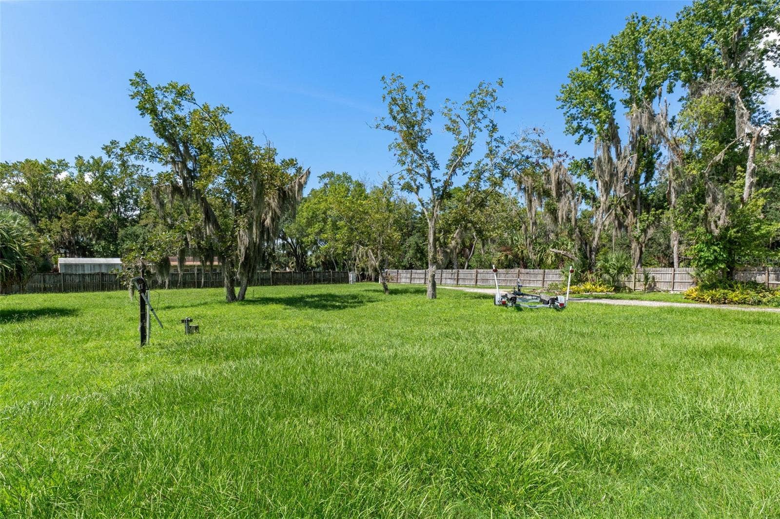 149 & 151 SE PARADISE POINT ROAD, Crystal River, FL 34429 149 & 151 SE PARADISE POINT ROAD, Crystal River, FL 34429