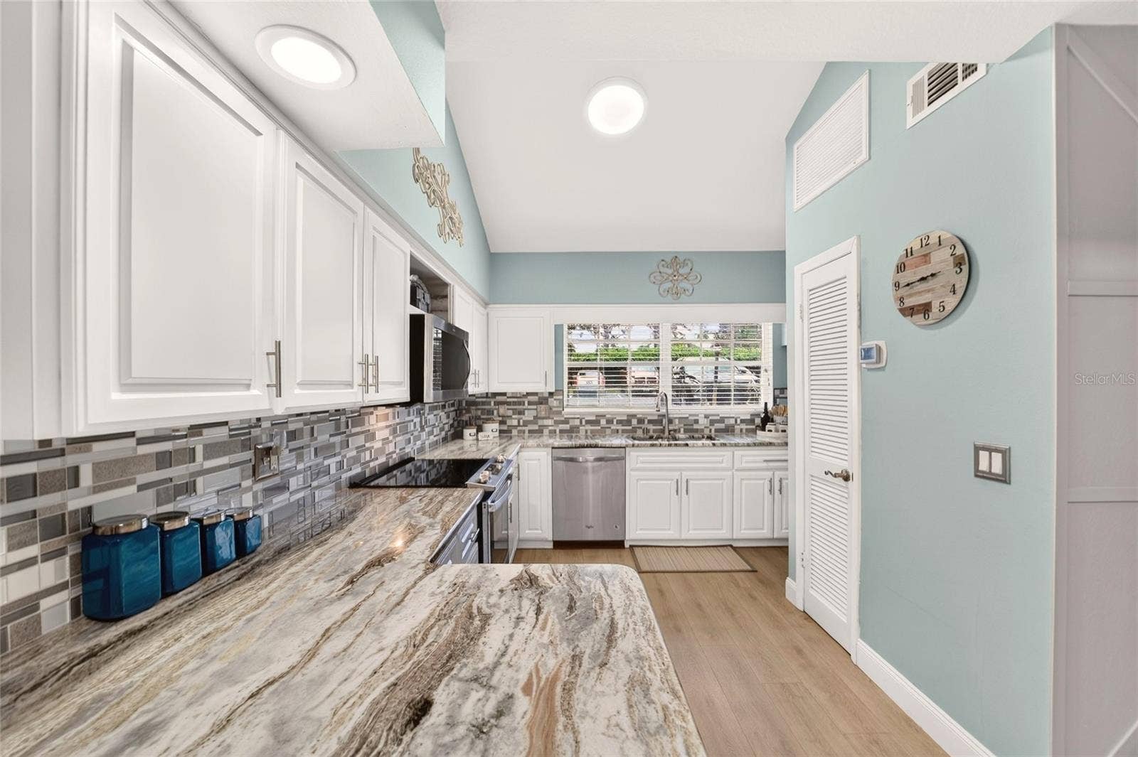 11001 SE SUNSET HARBOR ROAD, #E36, Summerfield, FL 34491