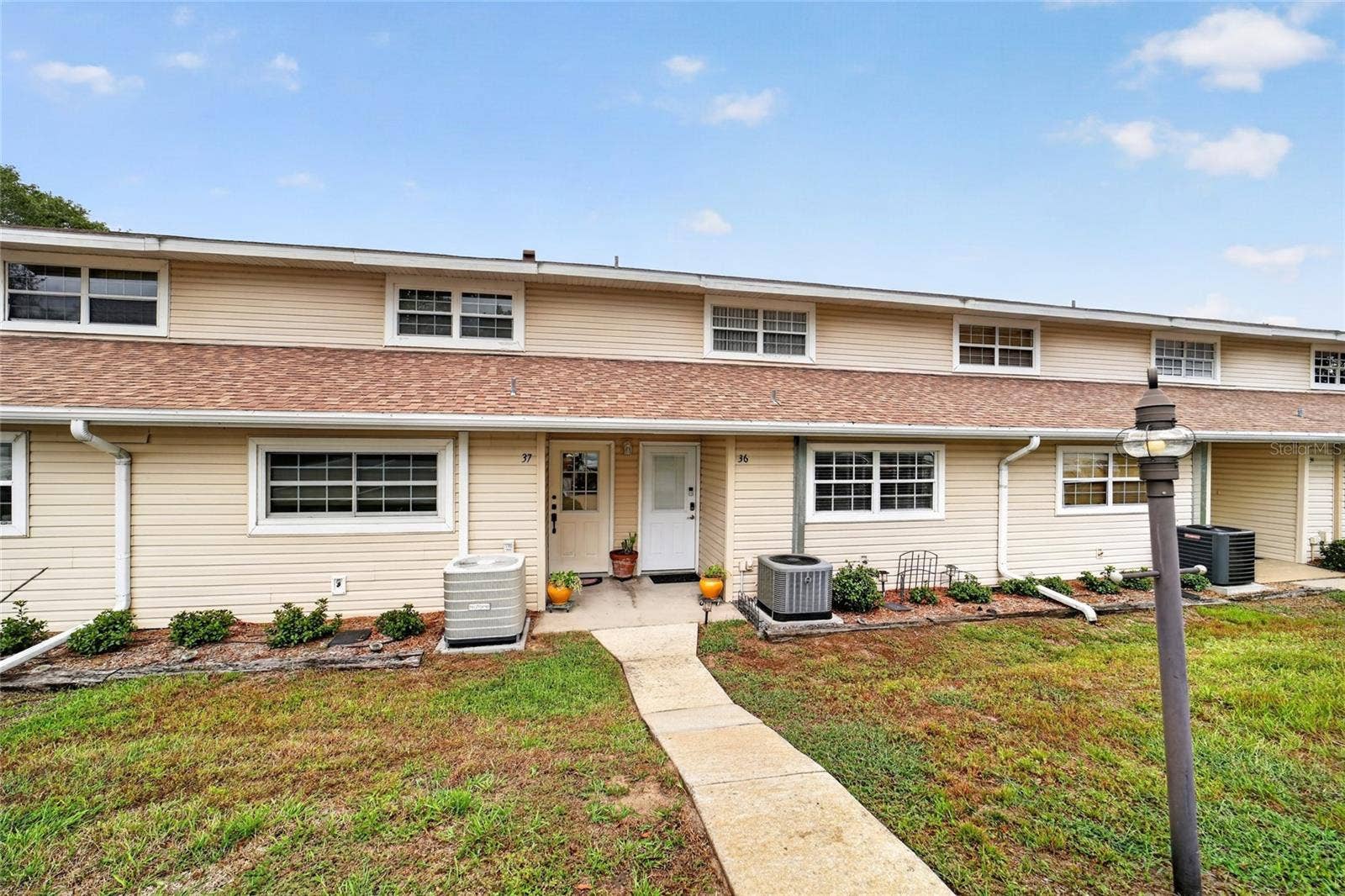 11001 SE SUNSET HARBOR ROAD, #E36, Summerfield, FL 34491