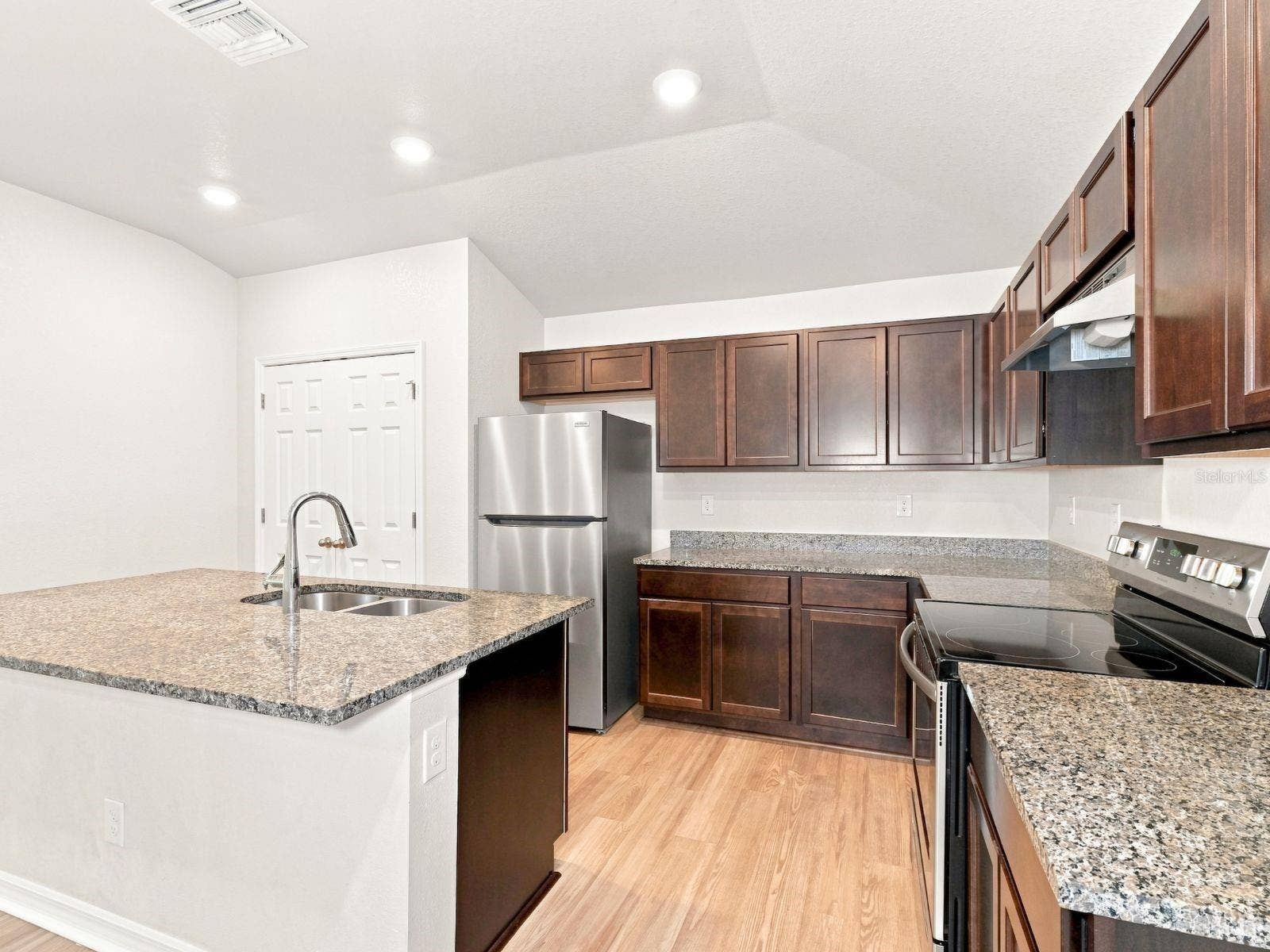 374 URBANA STREET, Lehigh Acres, FL 33972