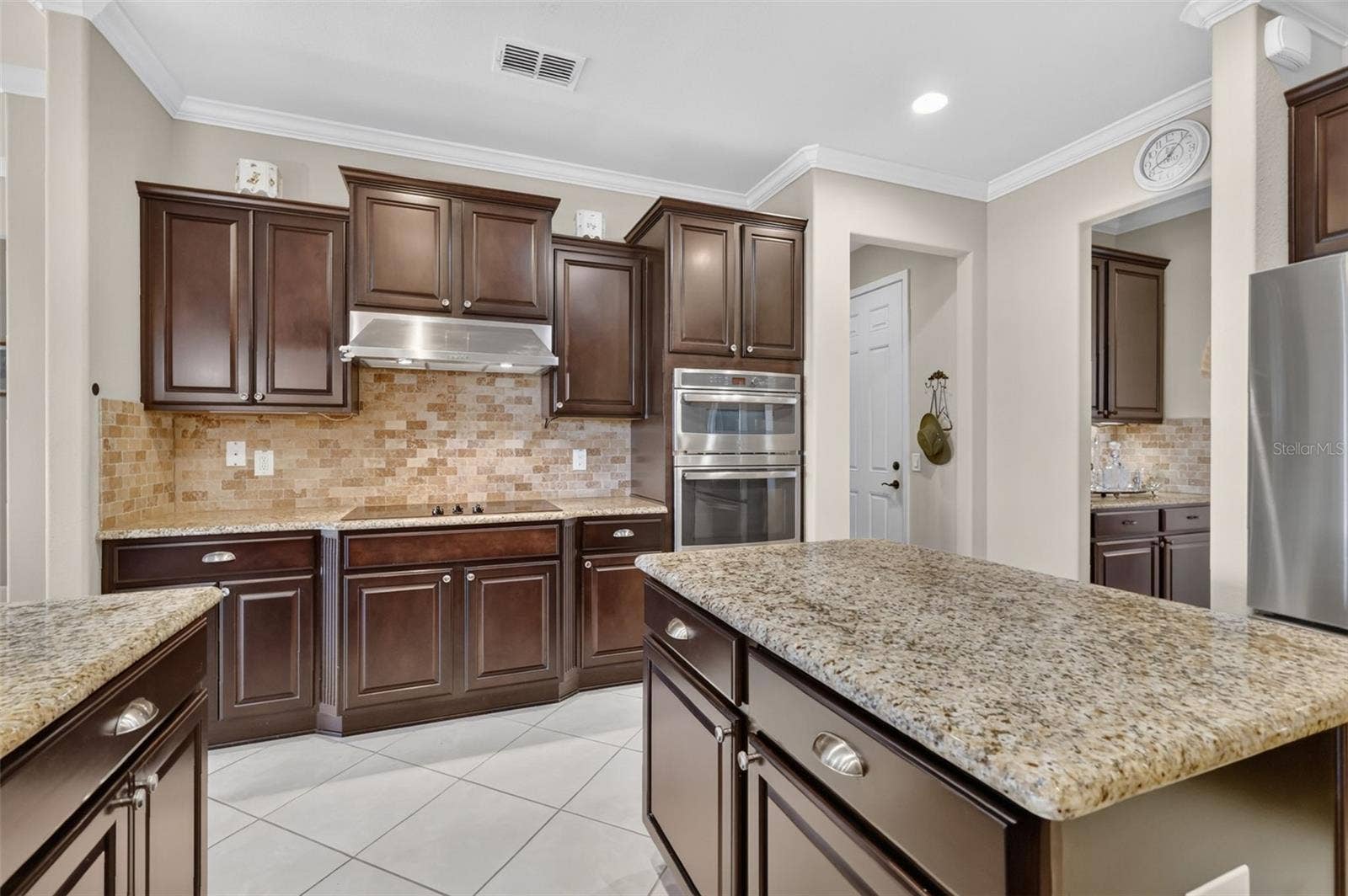 9518 SW 70TH LOOP, Ocala, FL 34481 9518 SW 70TH LOOP, Ocala, FL 34481