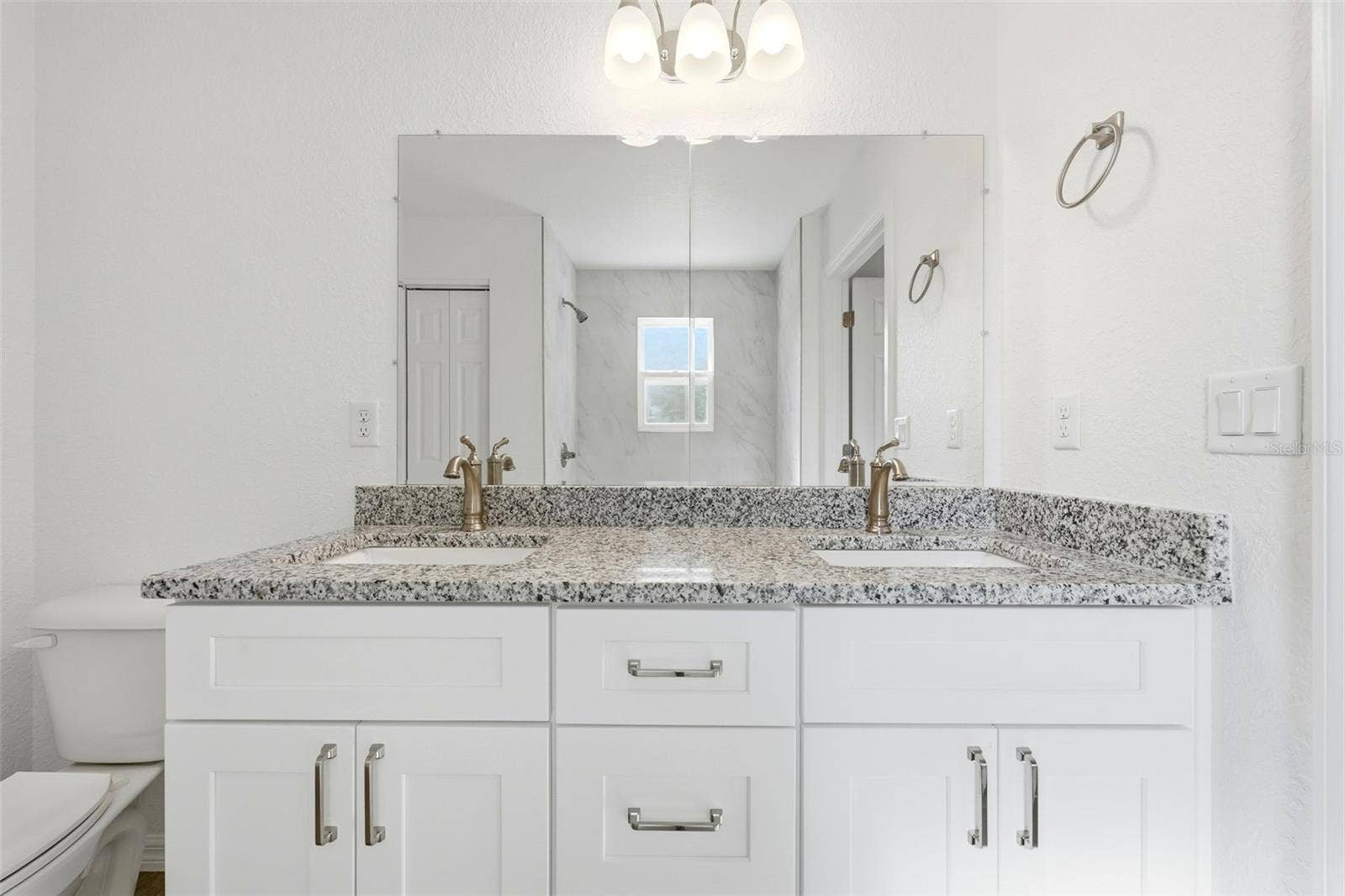 16450 SE 57TH PLACE, Ocklawaha, FL 32179