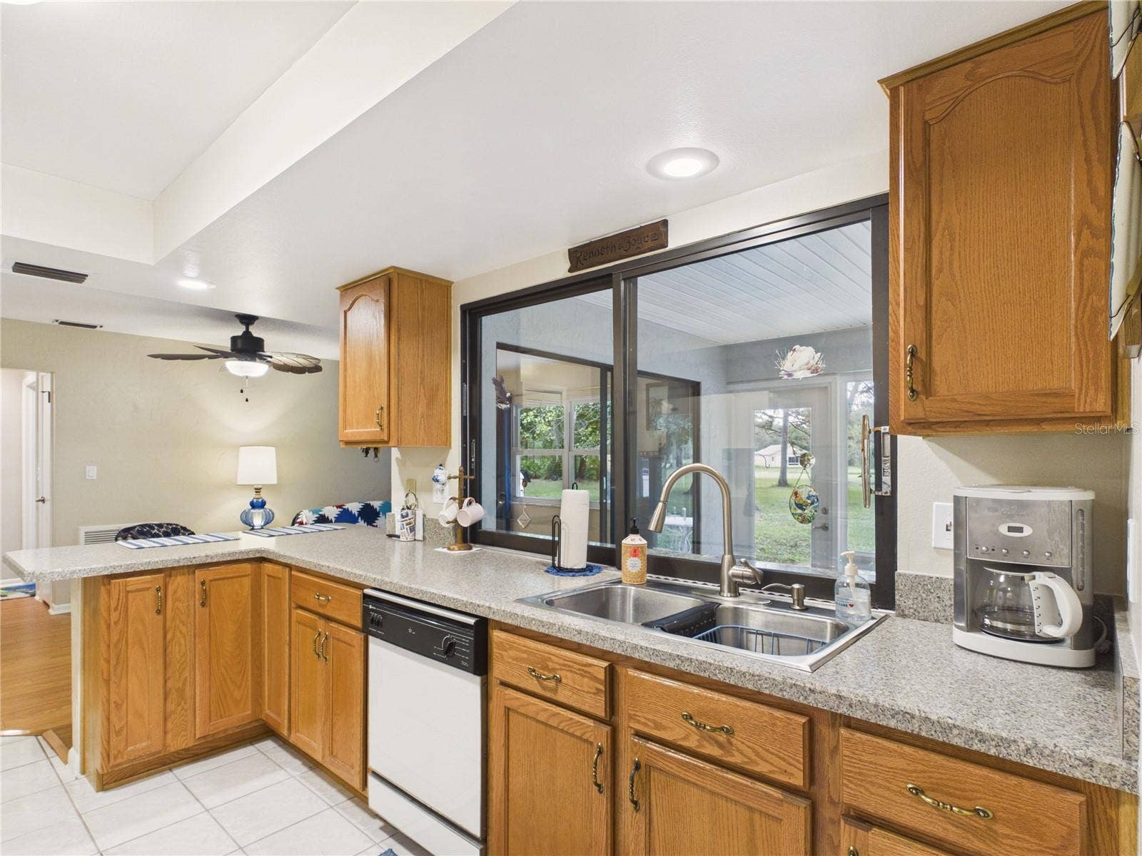 141 DOUGLAS STREET N, Homosassa, FL 34446