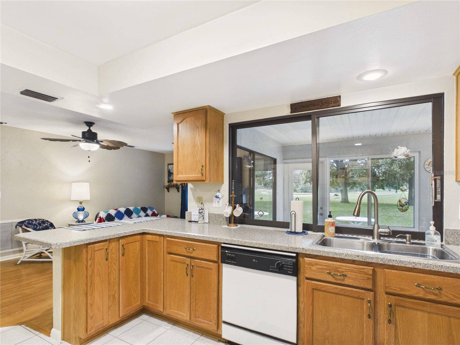 141 DOUGLAS STREET N, Homosassa, FL 34446