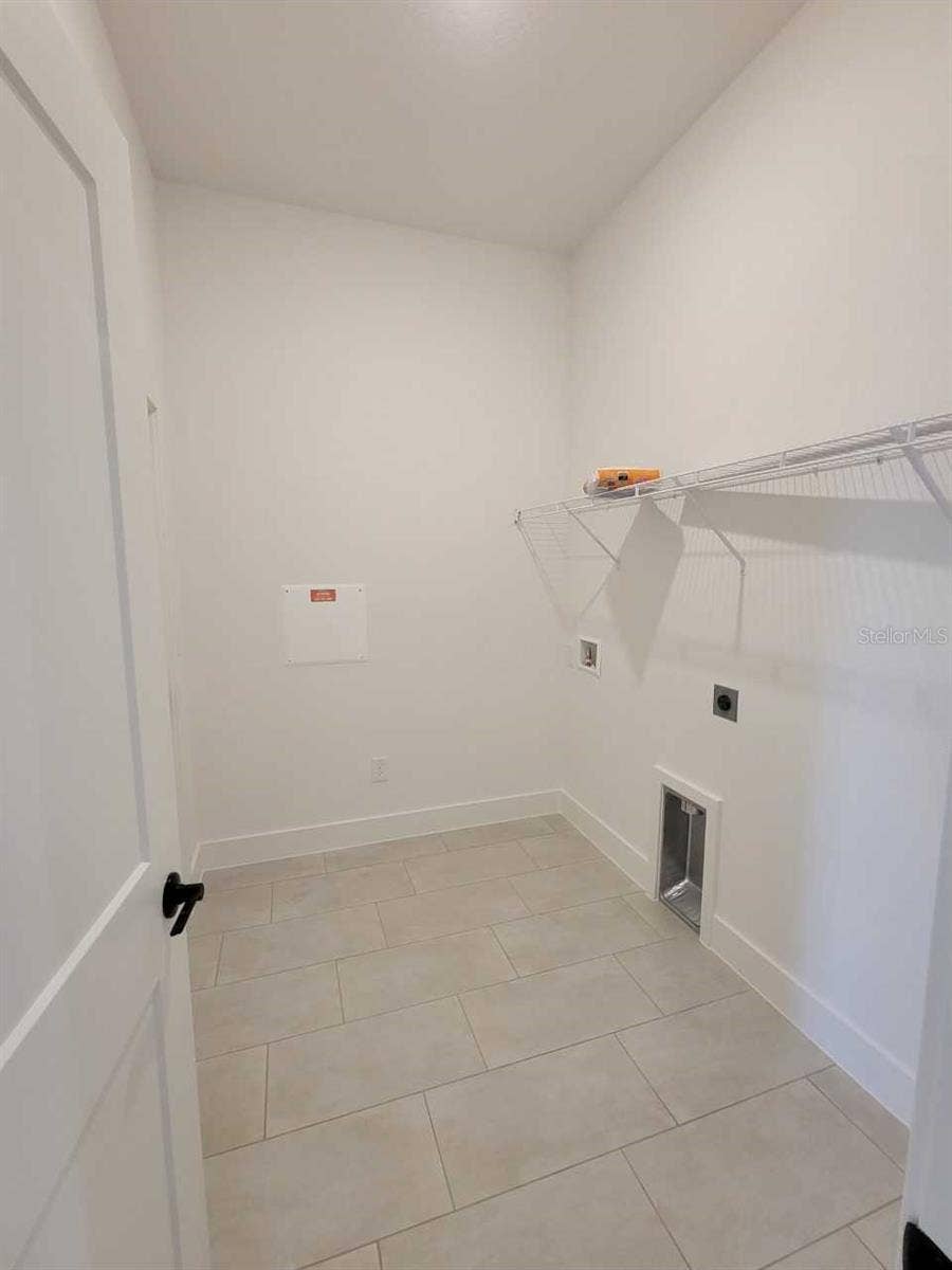 4507 SW 91ST LANE ROAD, Ocala, FL 34476 Picture of similar home for illustrative purposes only. Colors and features will vary!