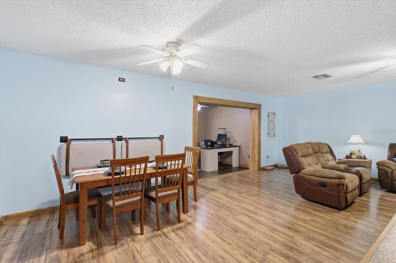 11129 W CEDAR LAKE DRIVE, Crystal River, FL 34428 Dining