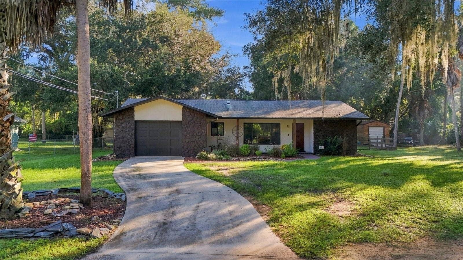 11129 W CEDAR LAKE DRIVE, Crystal River, FL 34428 11129 W CEDAR LAKE DRIVE, Crystal River, FL 34428