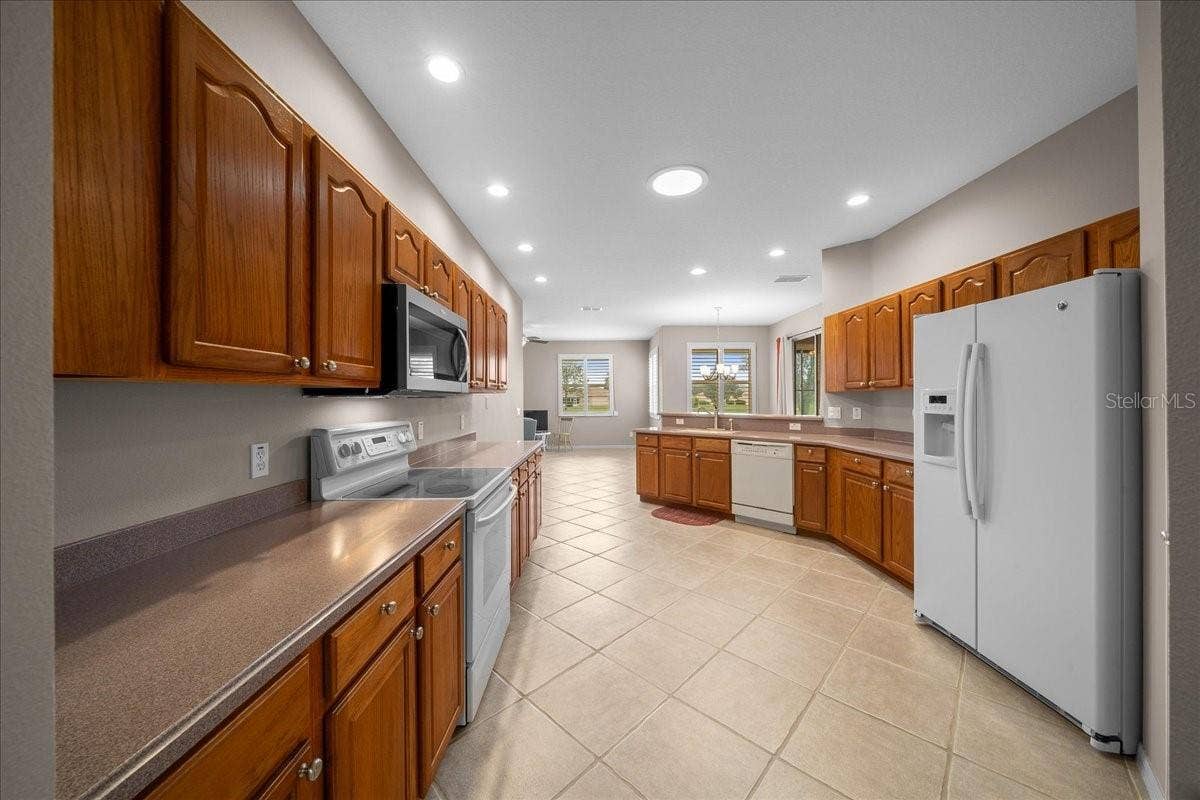 9312 SW 93RD CIRCLE, Ocala, FL 34481