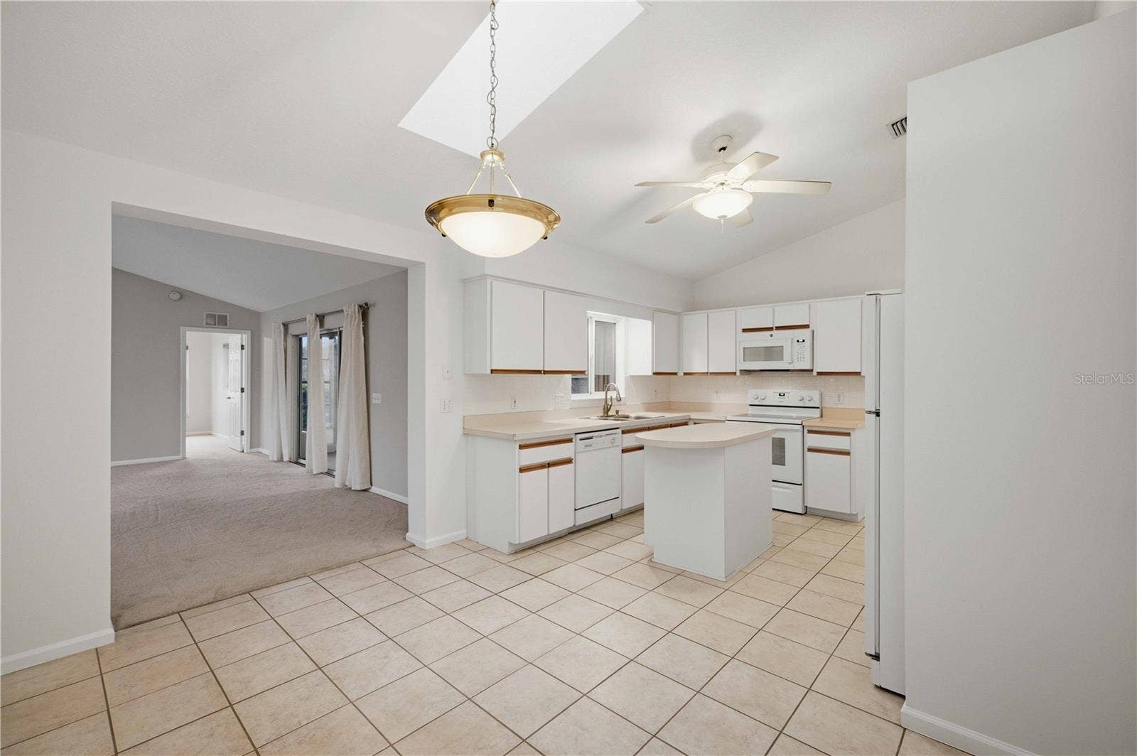 5126 NW 21ST LOOP, Ocala, FL 34482 Eat-in kitchen