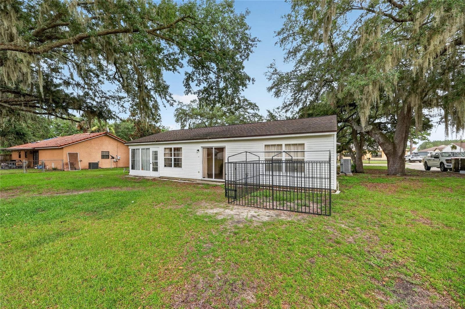 303 OAK TRACK PASS, Ocala, FL 34472