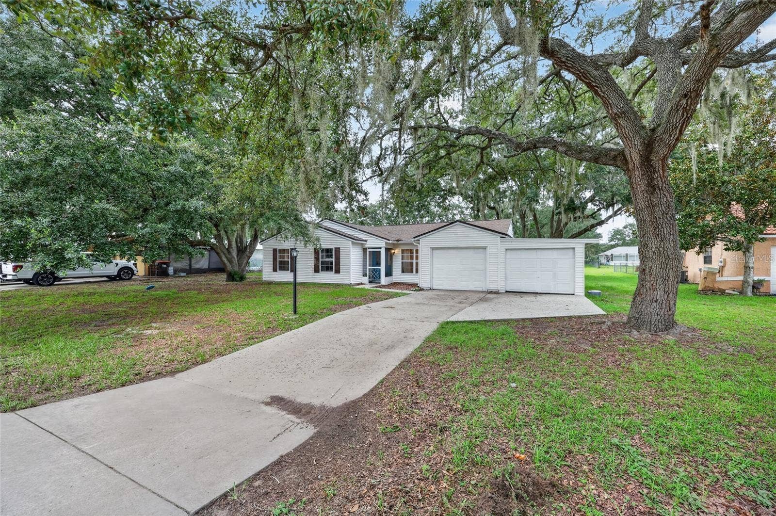 303 OAK TRACK PASS, Ocala, FL 34472