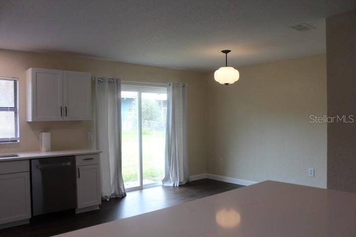 12082 SE 61ST COURT, Belleview, FL 34420 Dining area in kitchen