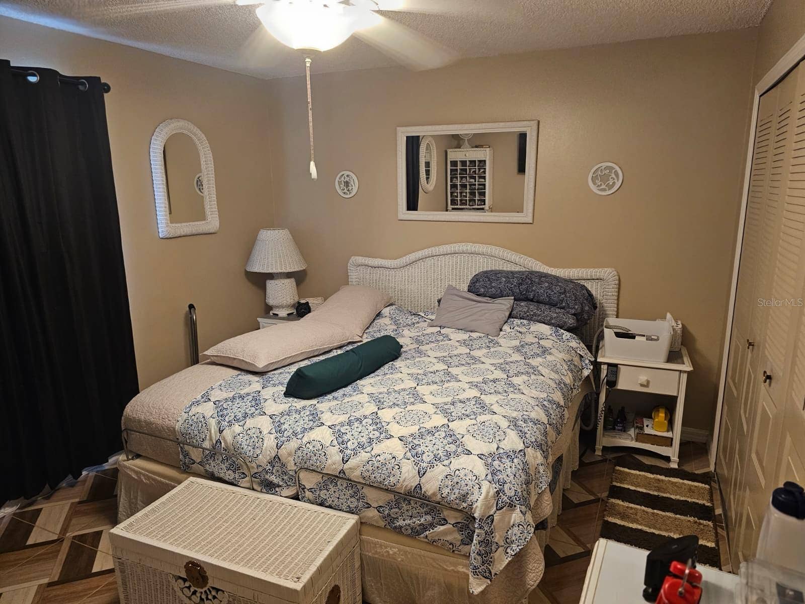 Guest bedroom