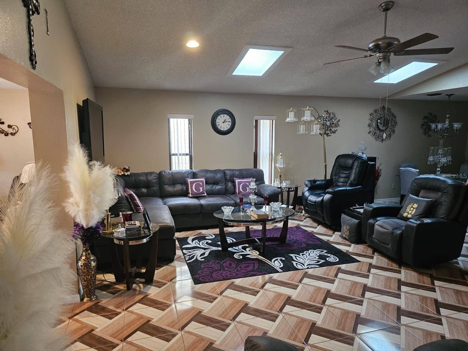 Livingroom with 2 Siylights  and windows