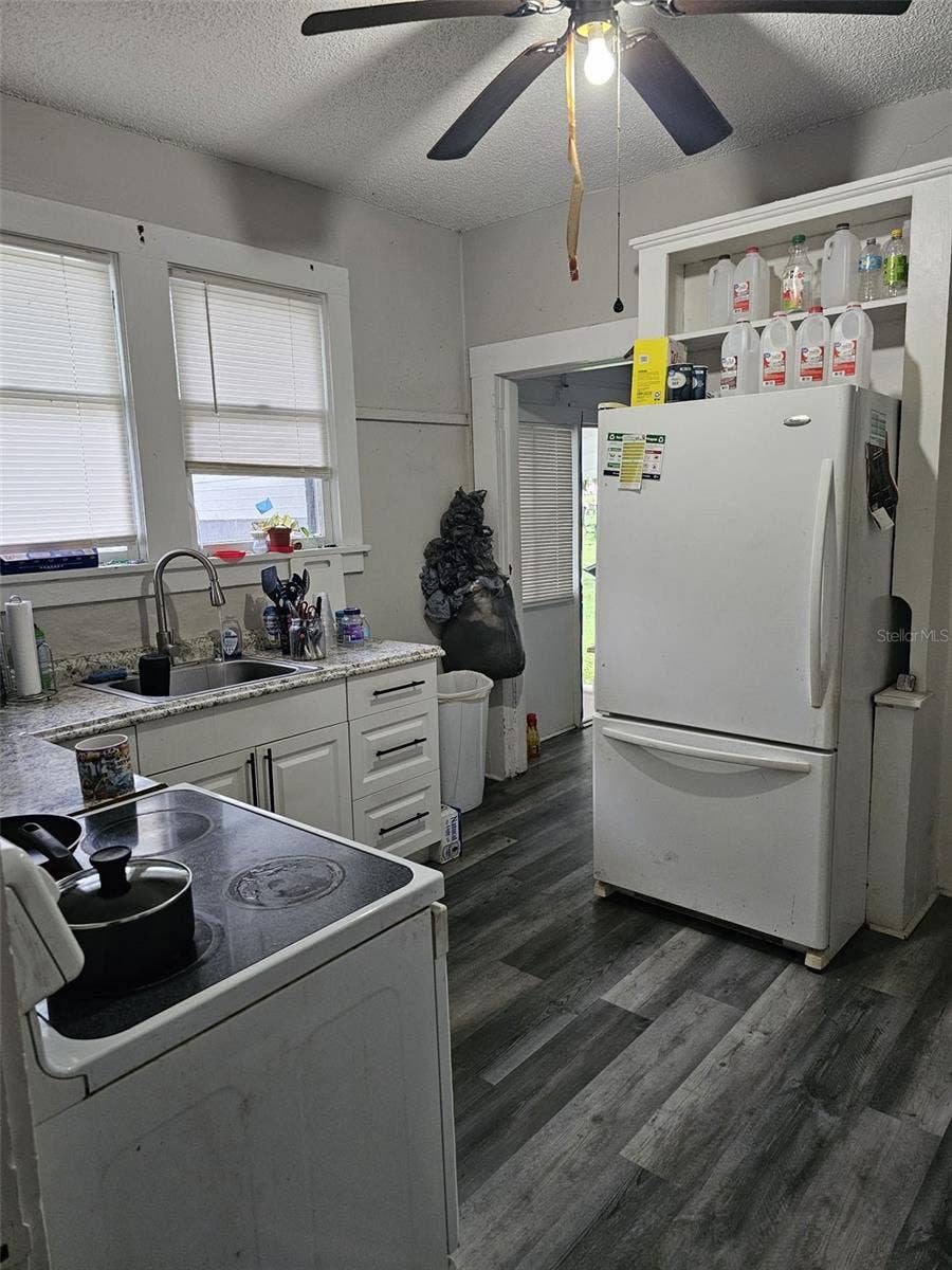 619 NE 8TH AVENUE, Ocala, FL 34470 619 NE 8TH AVENUE, Ocala, FL 34470