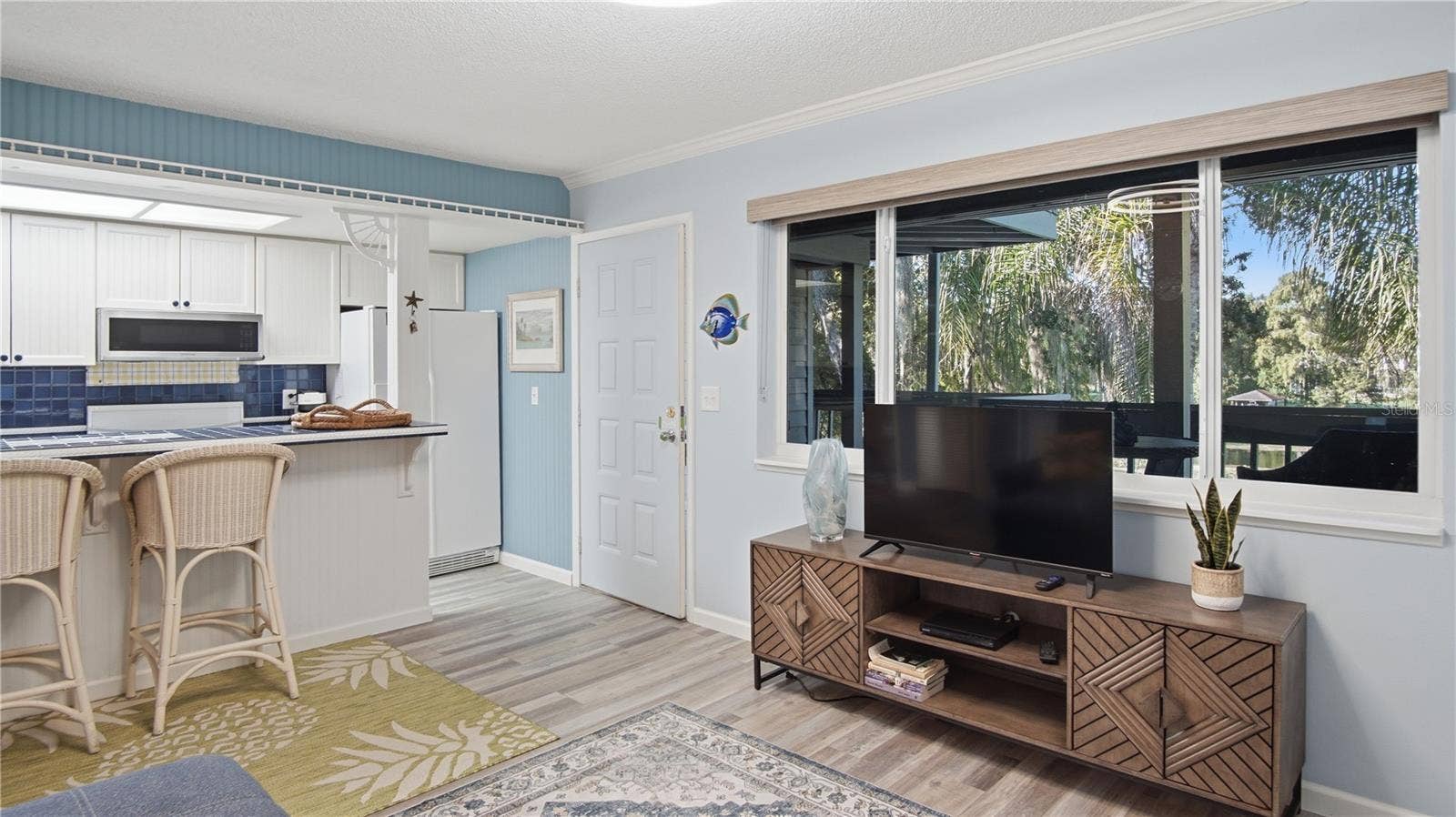 20820 RIVER DRIVE, #B25, Dunnellon, FL 34431 Living room