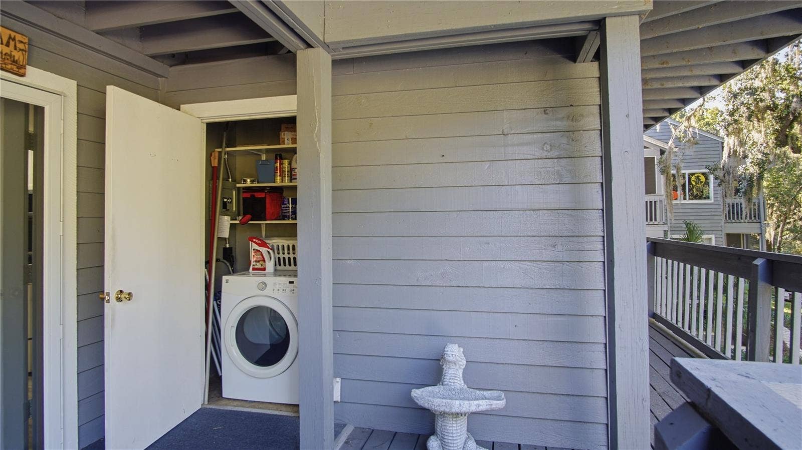 20820 RIVER DRIVE, #B25, Dunnellon, FL 34431 Dryer and storage closet
