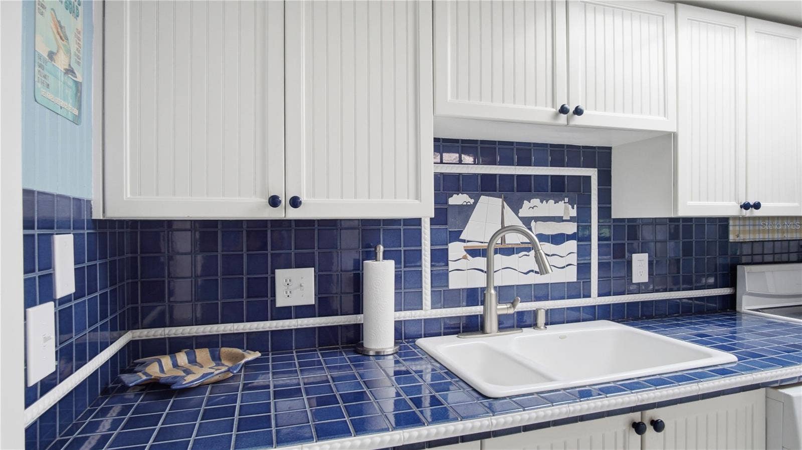 20820 RIVER DRIVE, #B25, Dunnellon, FL 34431 Kitchen sink