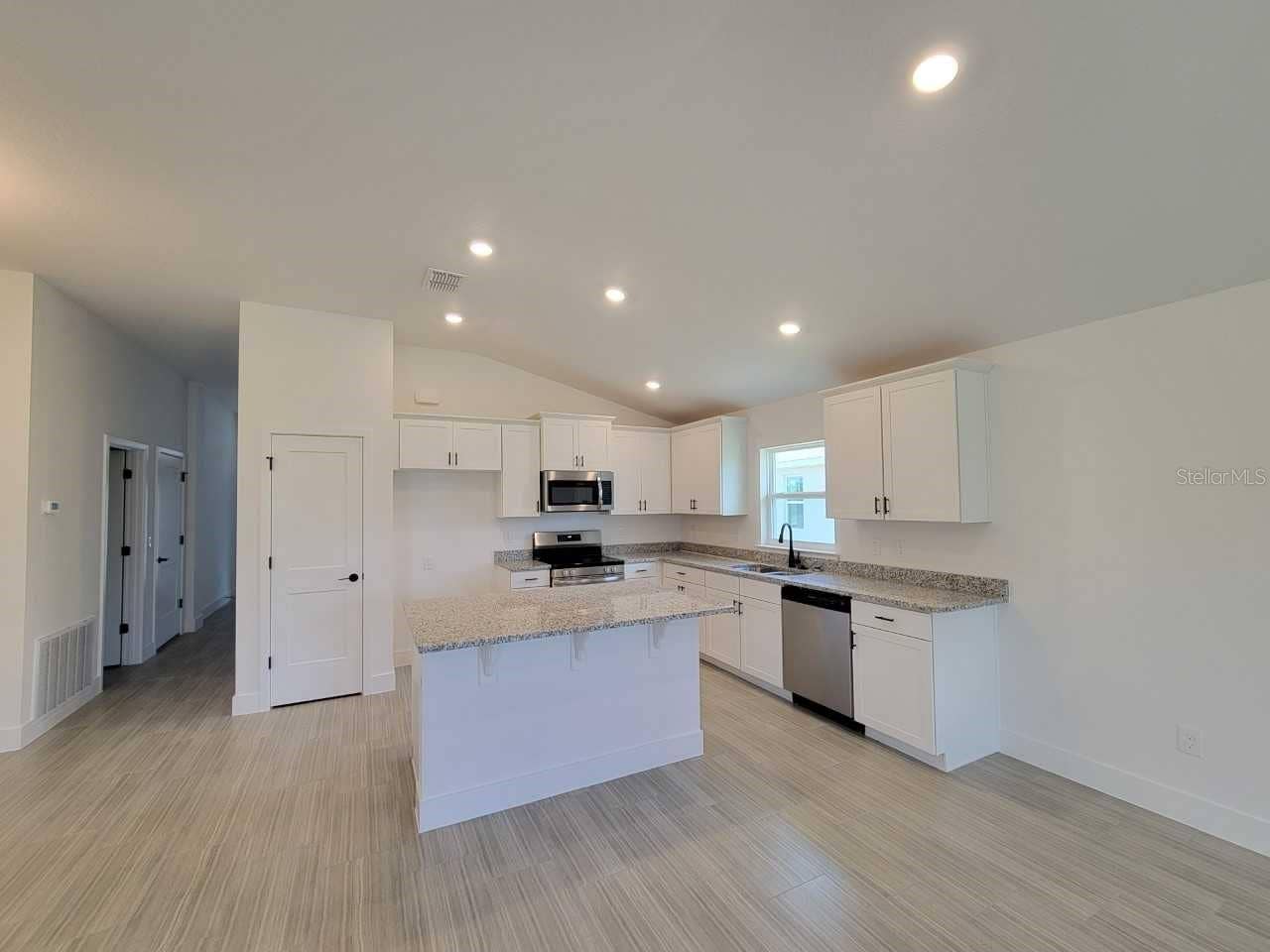 4501 SW 91ST LANE ROAD, Ocala, FL 34476 Picture of similar home for illustrative purposes only! Colors and features will vary!